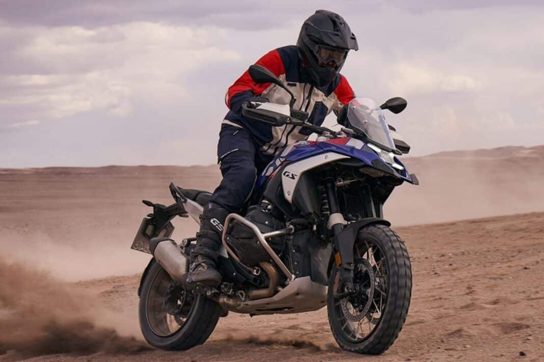 BMW presenta su R 1300 GS Trophy Competition Bike, la versión más radical y aventurera