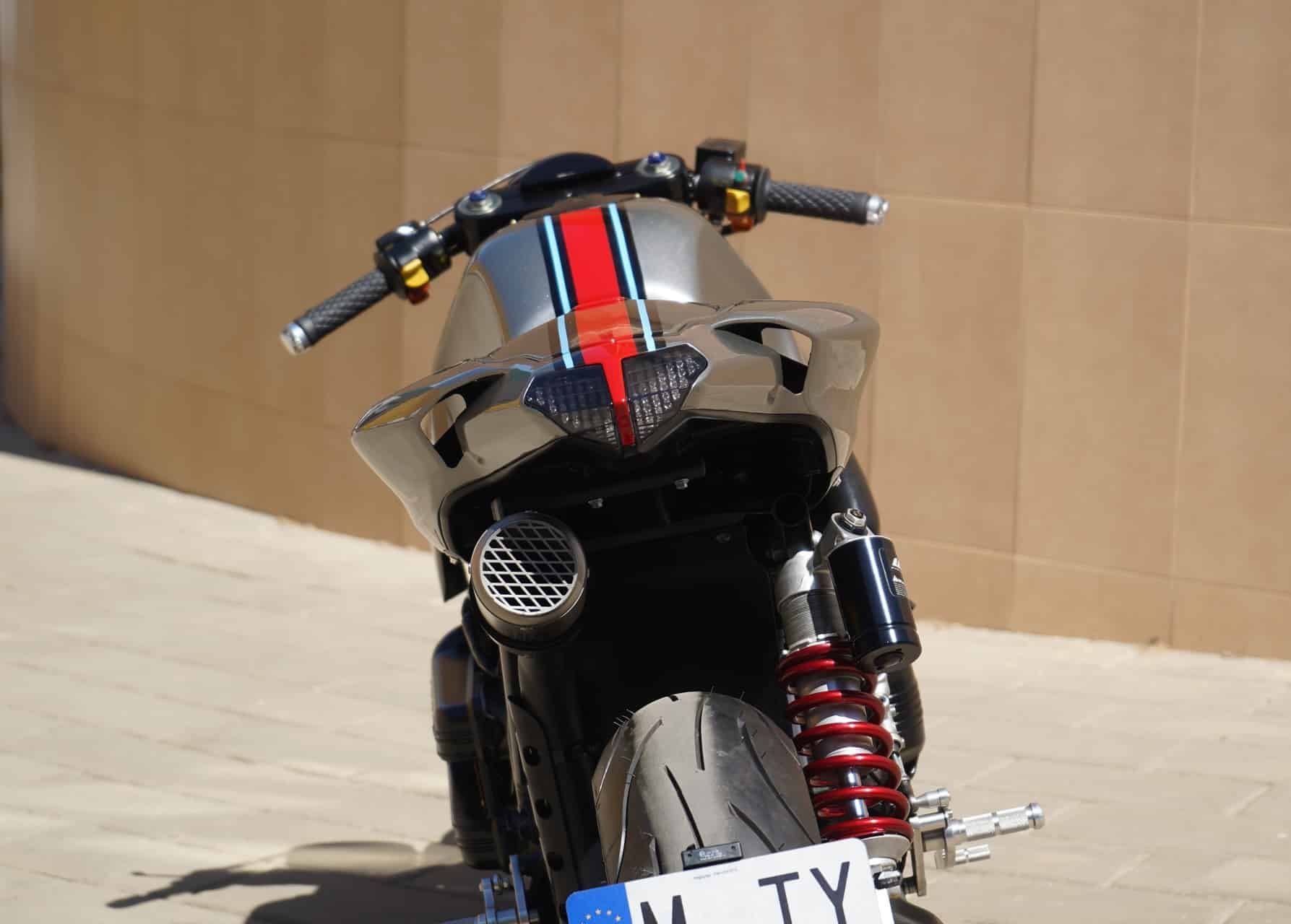 BMW K1 Racer 1.2 Transformación de estilo Neoracer by Lord Drake Kustoms