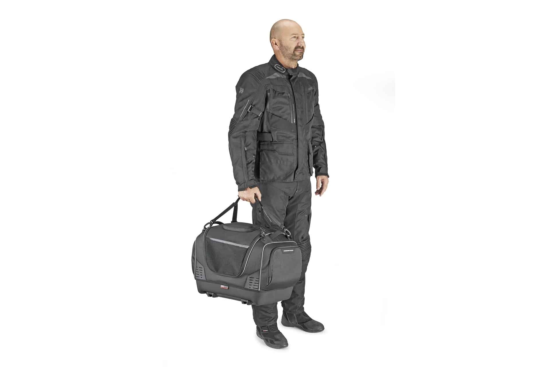 Pet Bag T525, la nueva maleta semirígida de GIVI