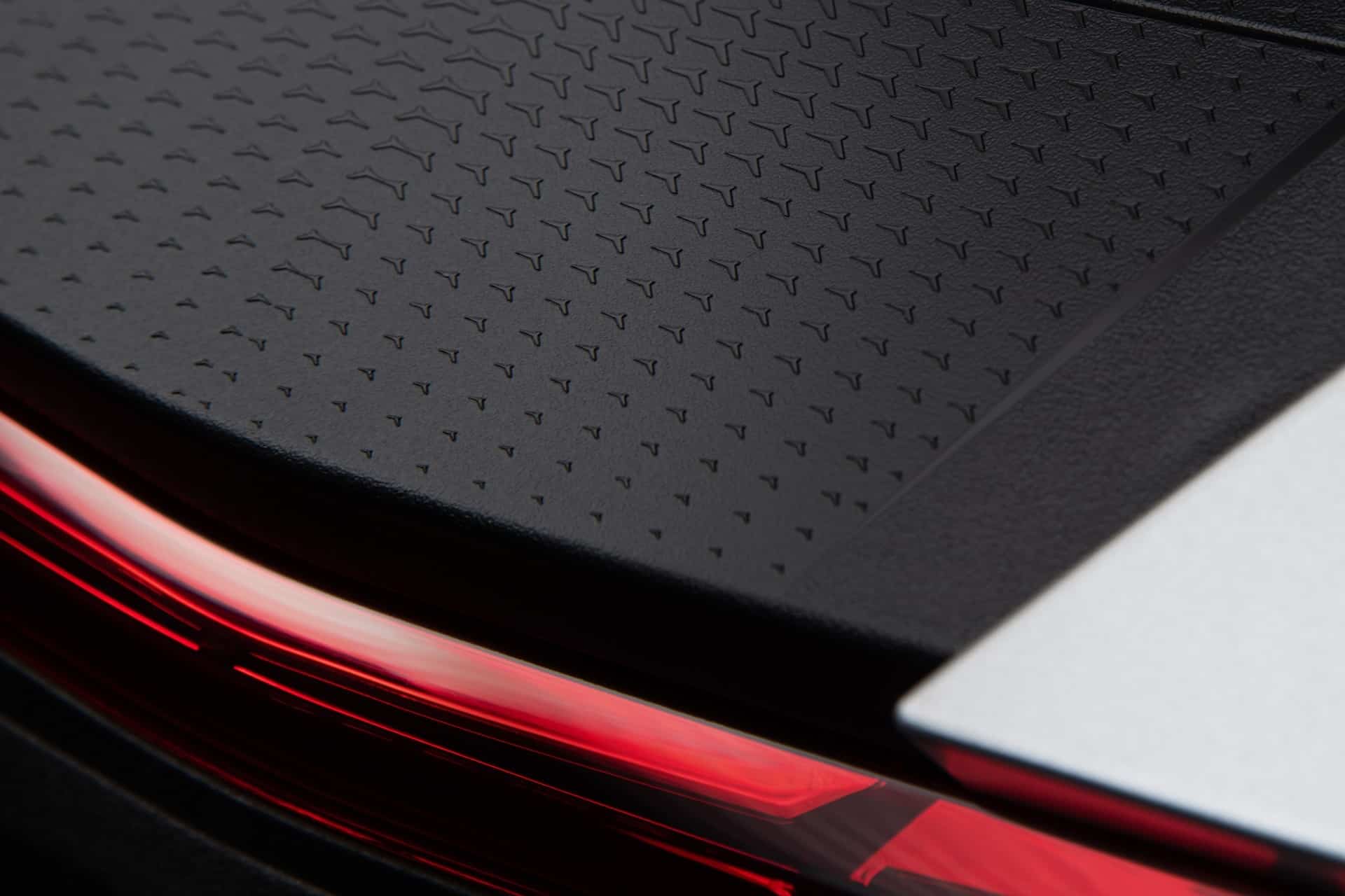 El baúl Maxia 5 de GIVI galardonado con un Red Dot Award