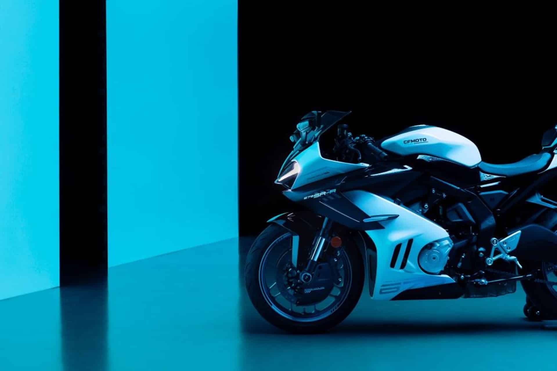 CFMoto muestra la versión final de la nueva 675SR-R durante la celebración del CFMOTO Day