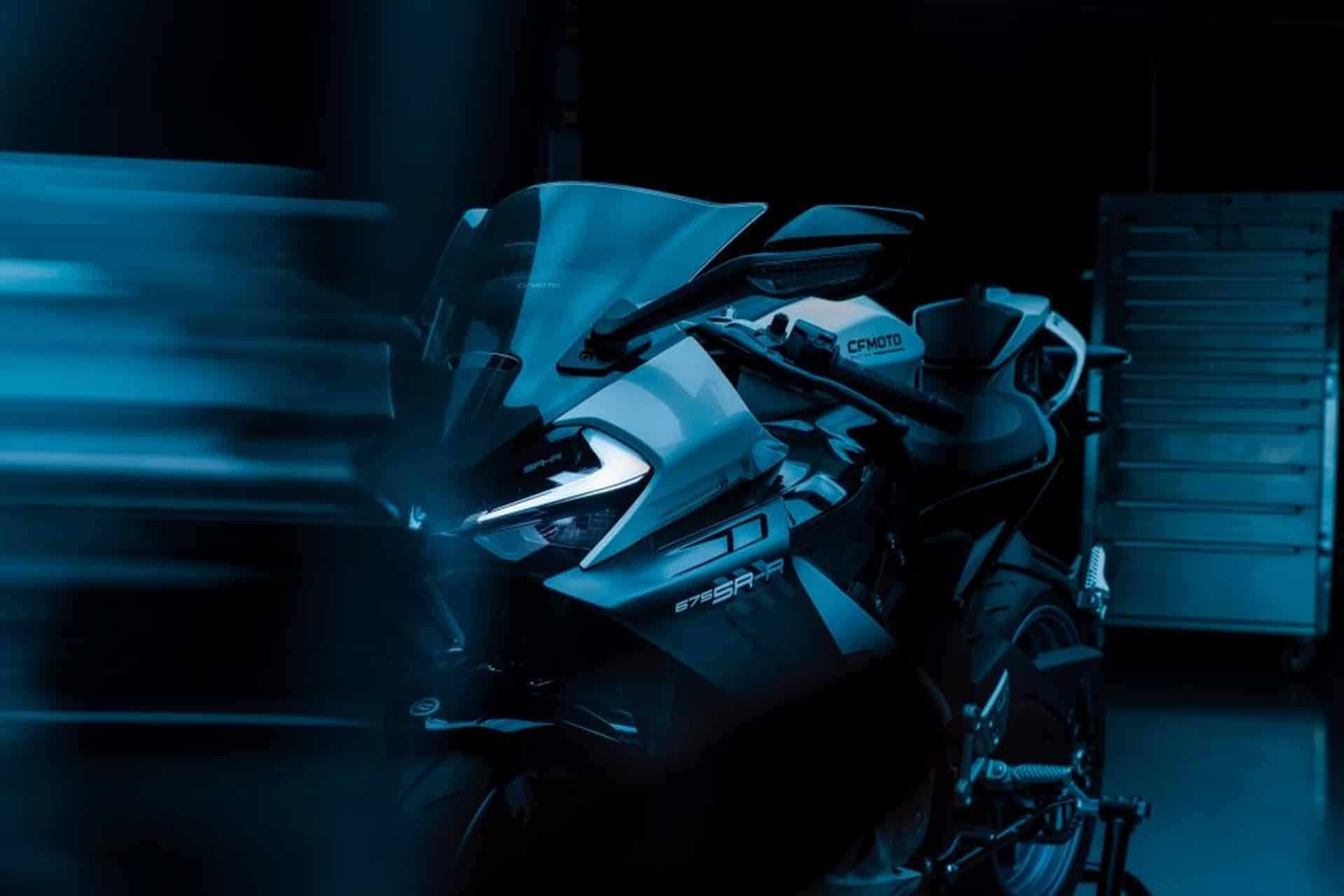 CFMoto muestra la versión final de la nueva 675SR-R durante la celebración del CFMOTO Day