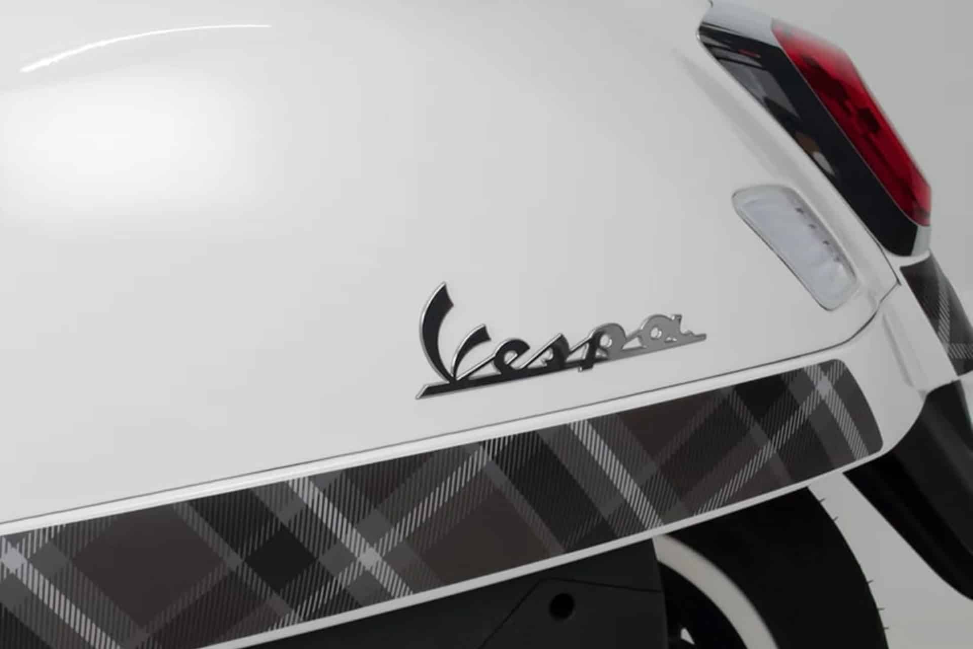 Uniracing viste a la icónica Vespa GTS con su último kit de adhesivos