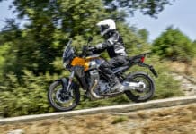 Prueba Moto Guzzi Stelvio 1200