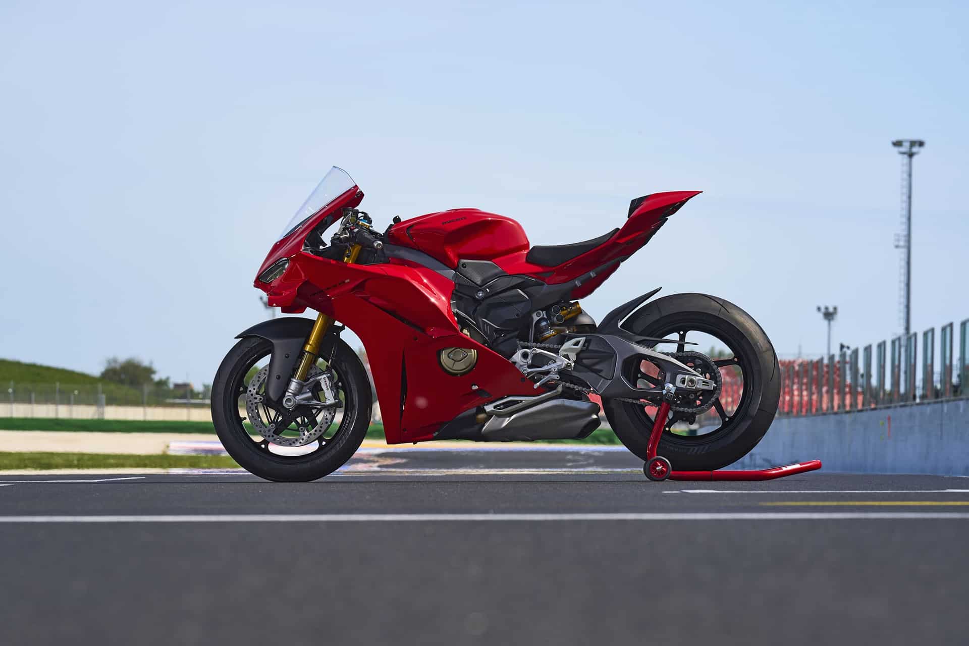 Ducati Panigale V4 2025