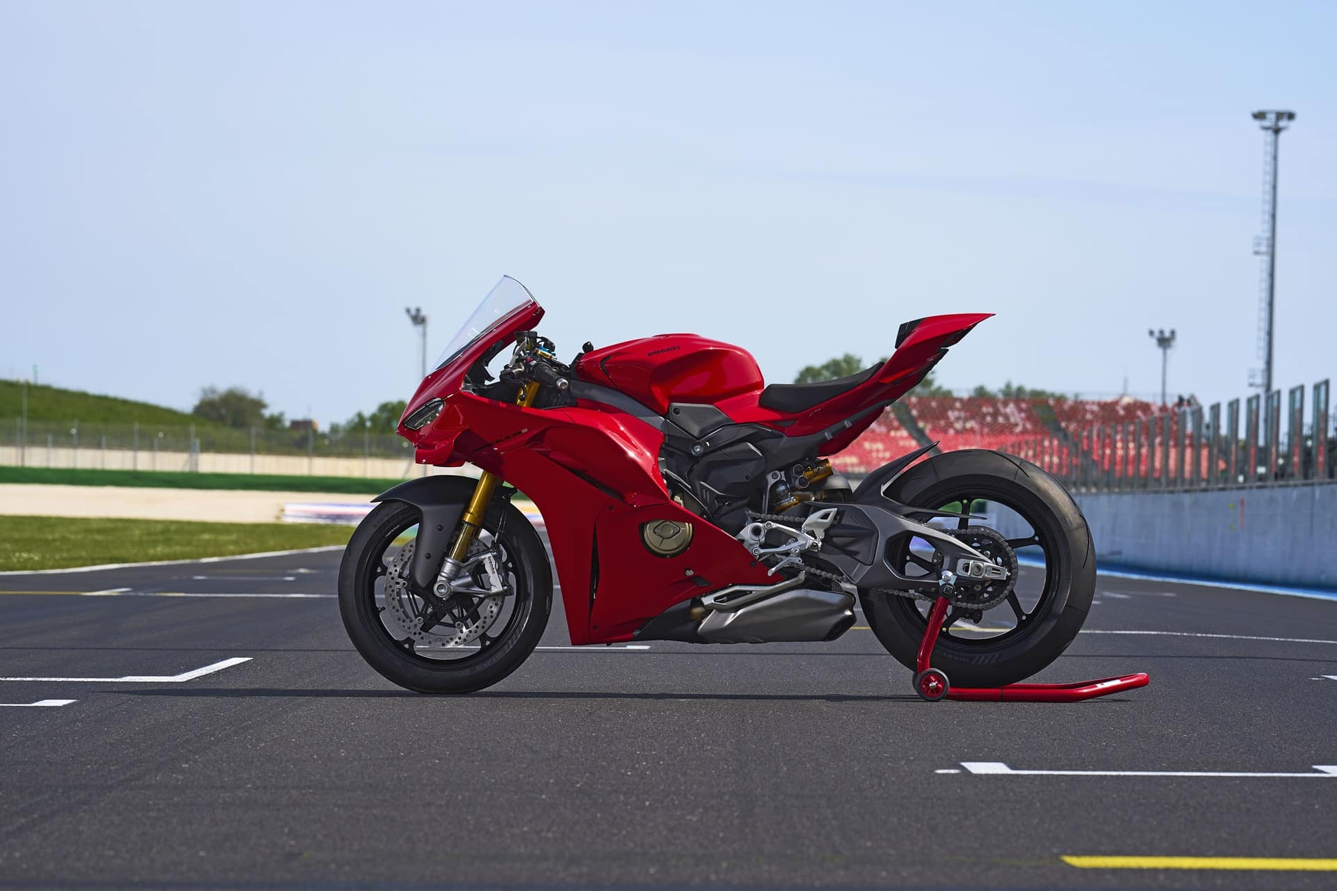 Ducati Panigale V4 2025