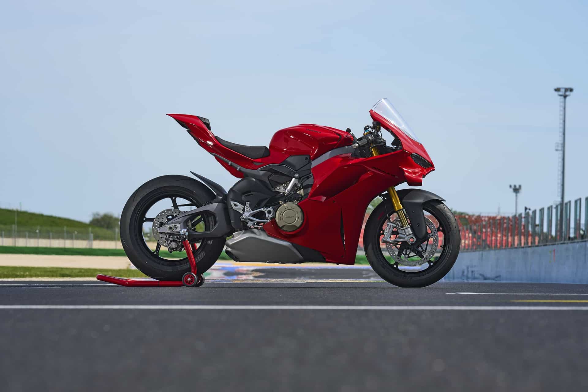 Ducati Panigale V4 2025
