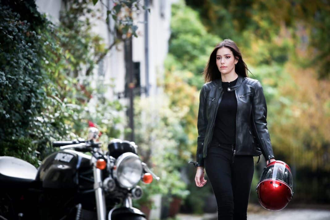 Roadster Air, la nueva chaqueta de RST con estilo vintage