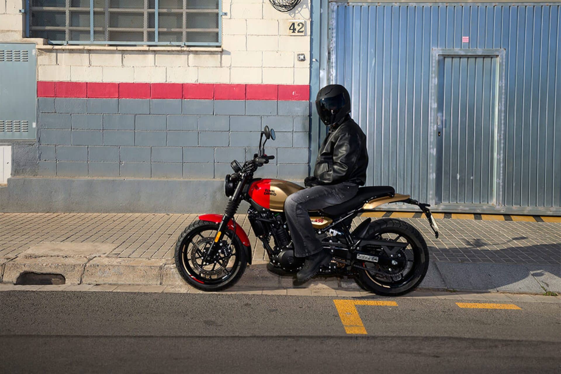 Royal Enfield Guerrilla 450