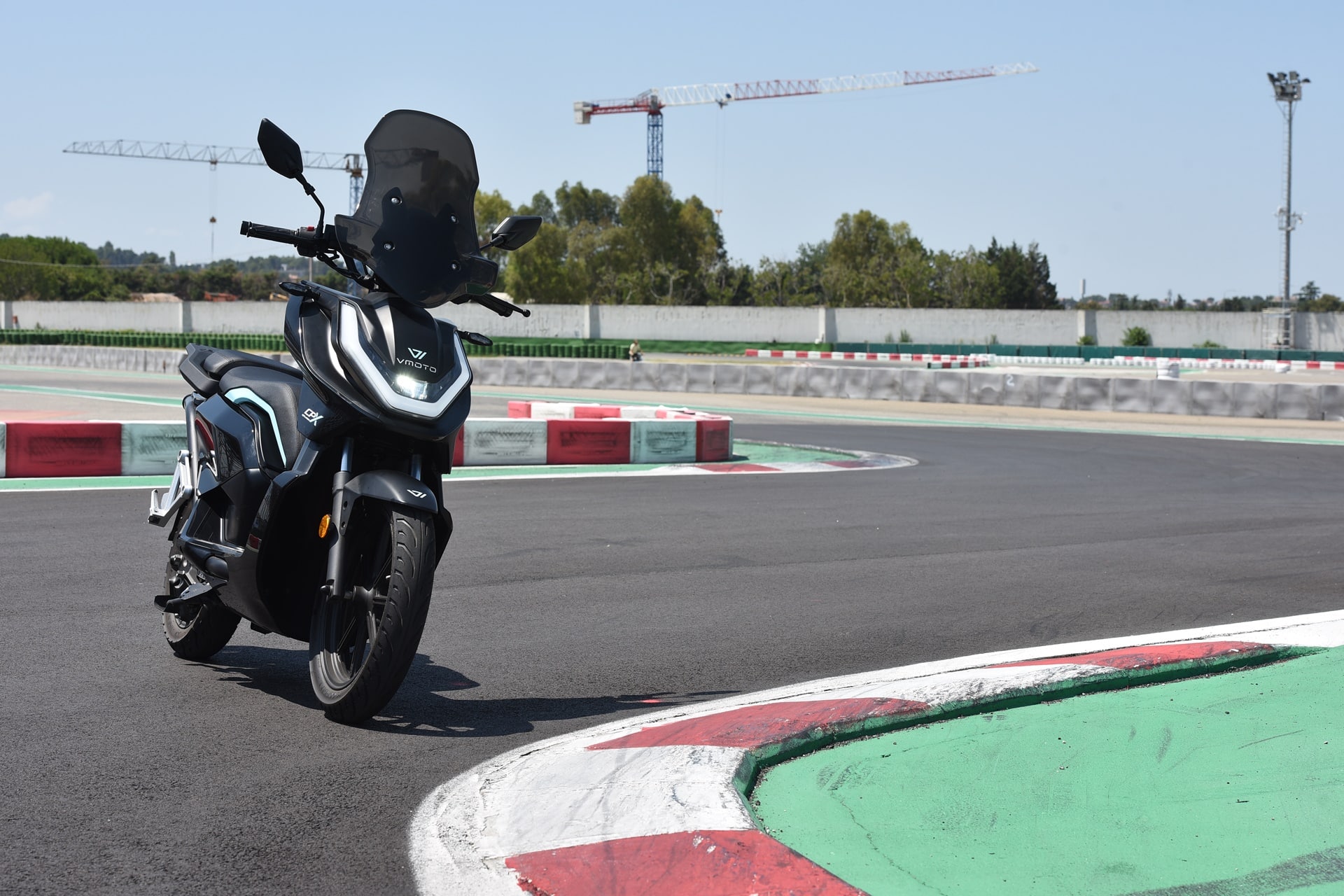 Vmoto CPx Explorer