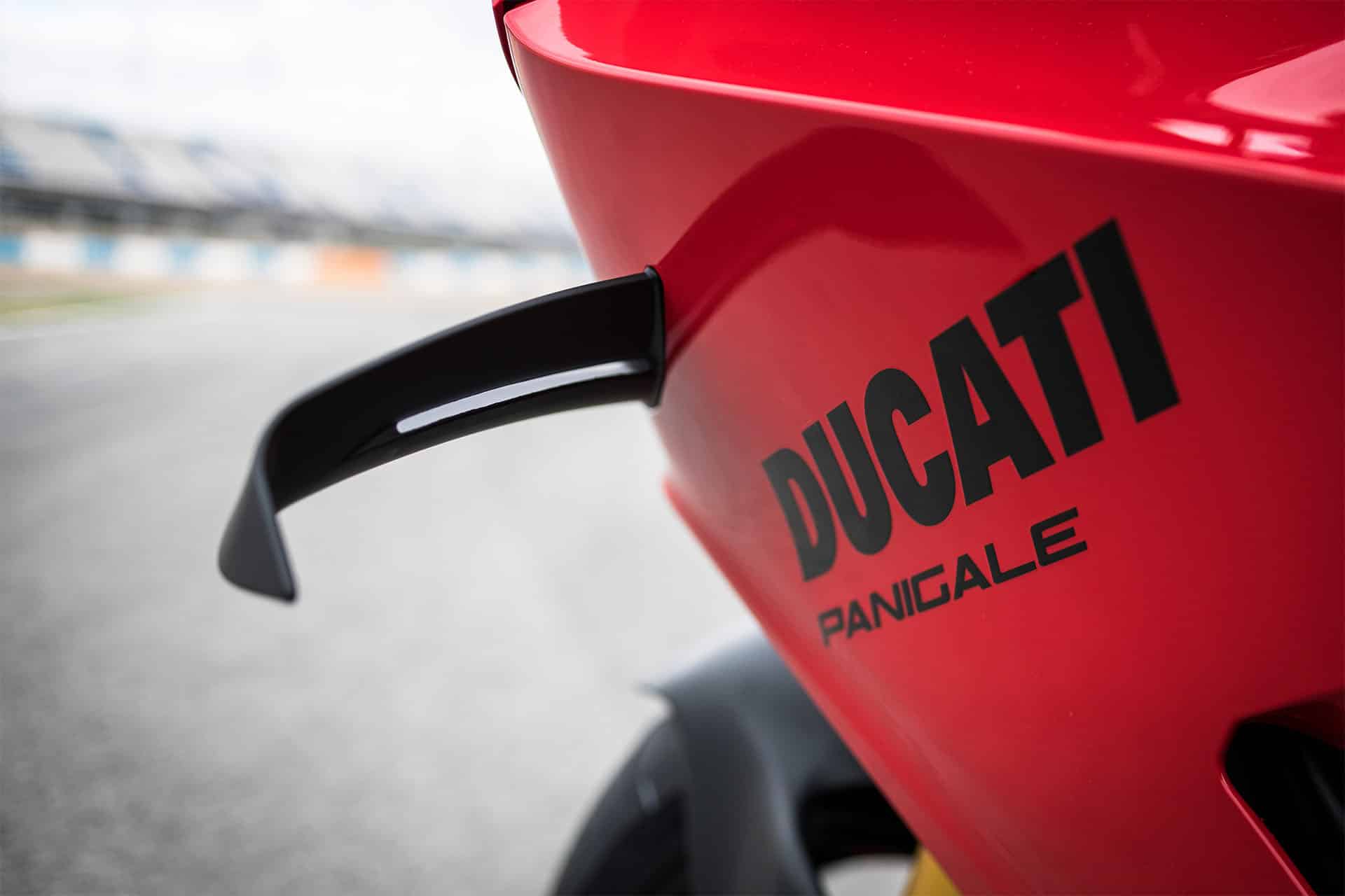 La Panigale V4 2025 será más potente y ligera