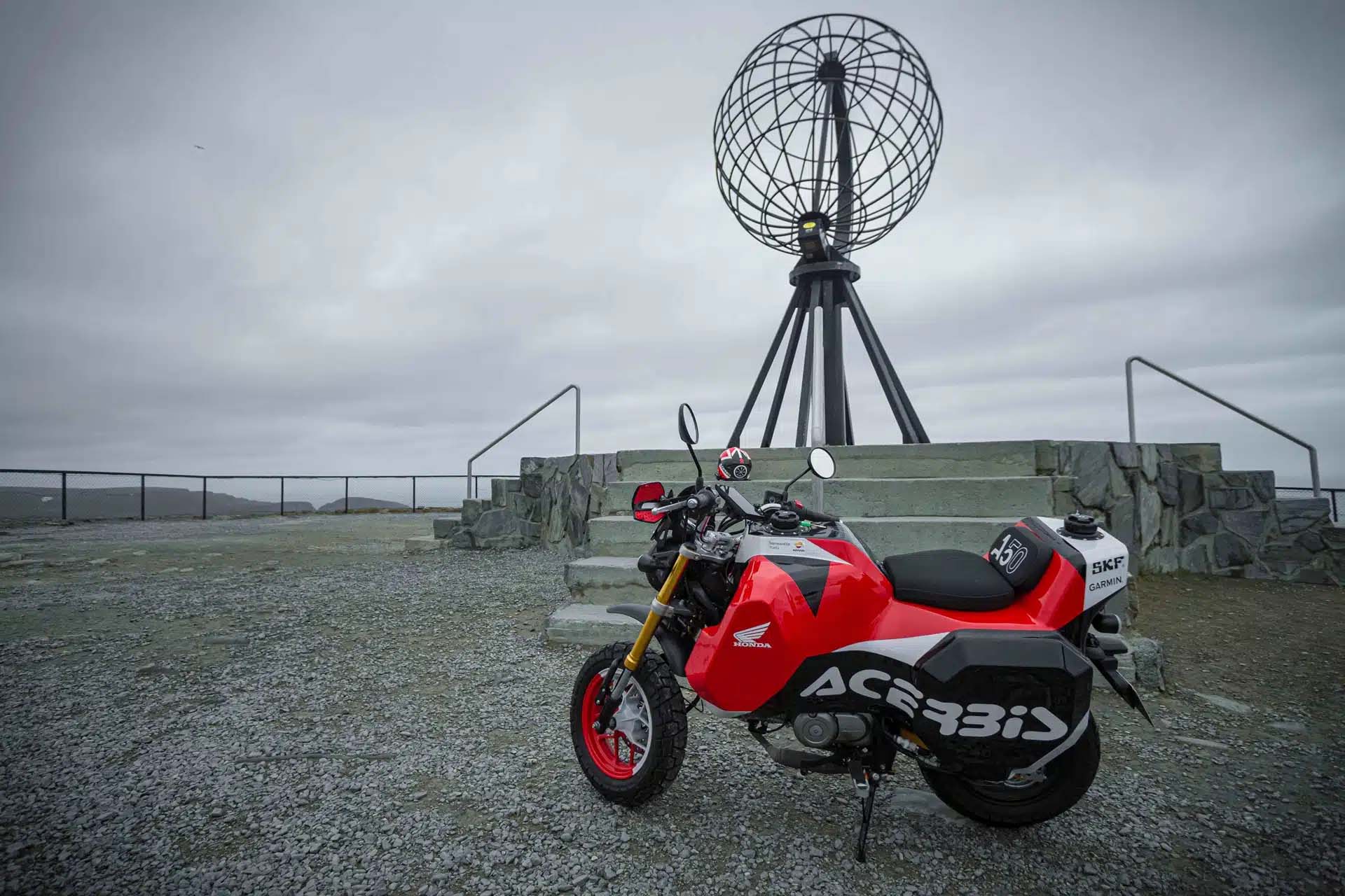 Irse hasta Cabo Verde en moto sin repostar es posible