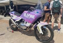 La moto es un homenaje a las dakarianas de los 80
