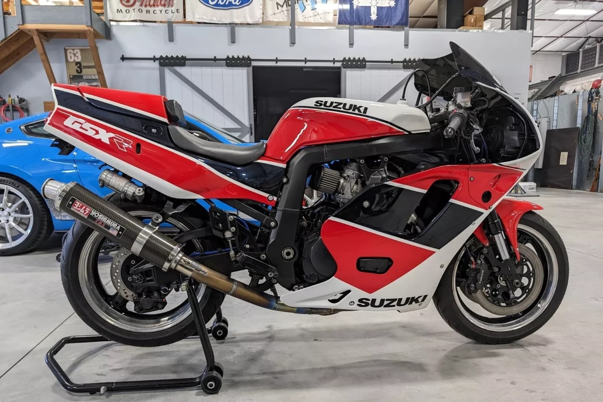 Esta preparación"7/11", sobre una Suzuki GSX-R750 noventera, subirá las pulsaciones de los amantes de las Old School