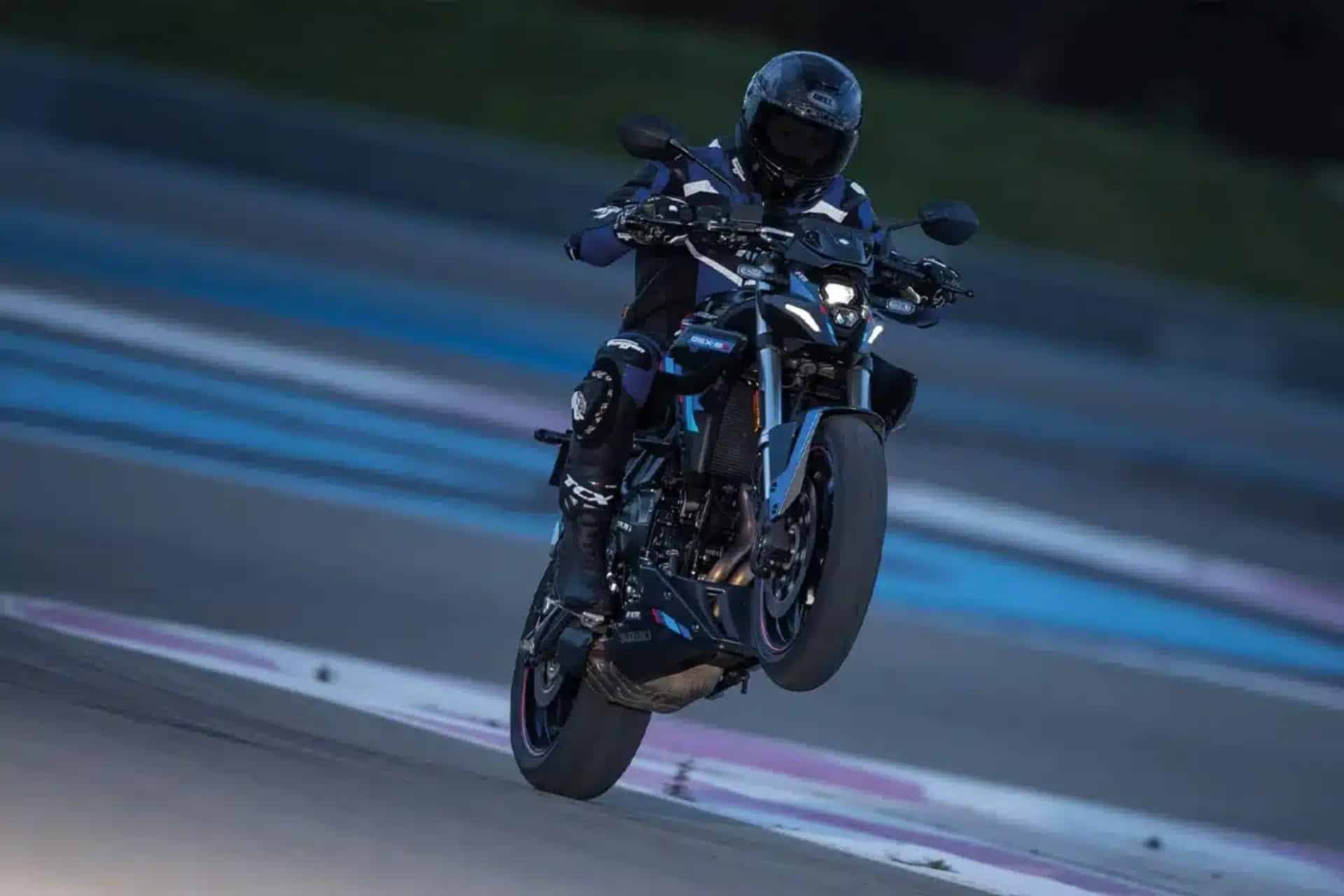 Aunque no es una moto diseñada para competir, las sensaciones han sido buenas