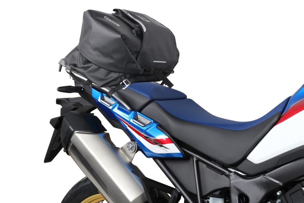 Estos son los imprescindibles de SHAD para tus aventuras veraniegas en moto