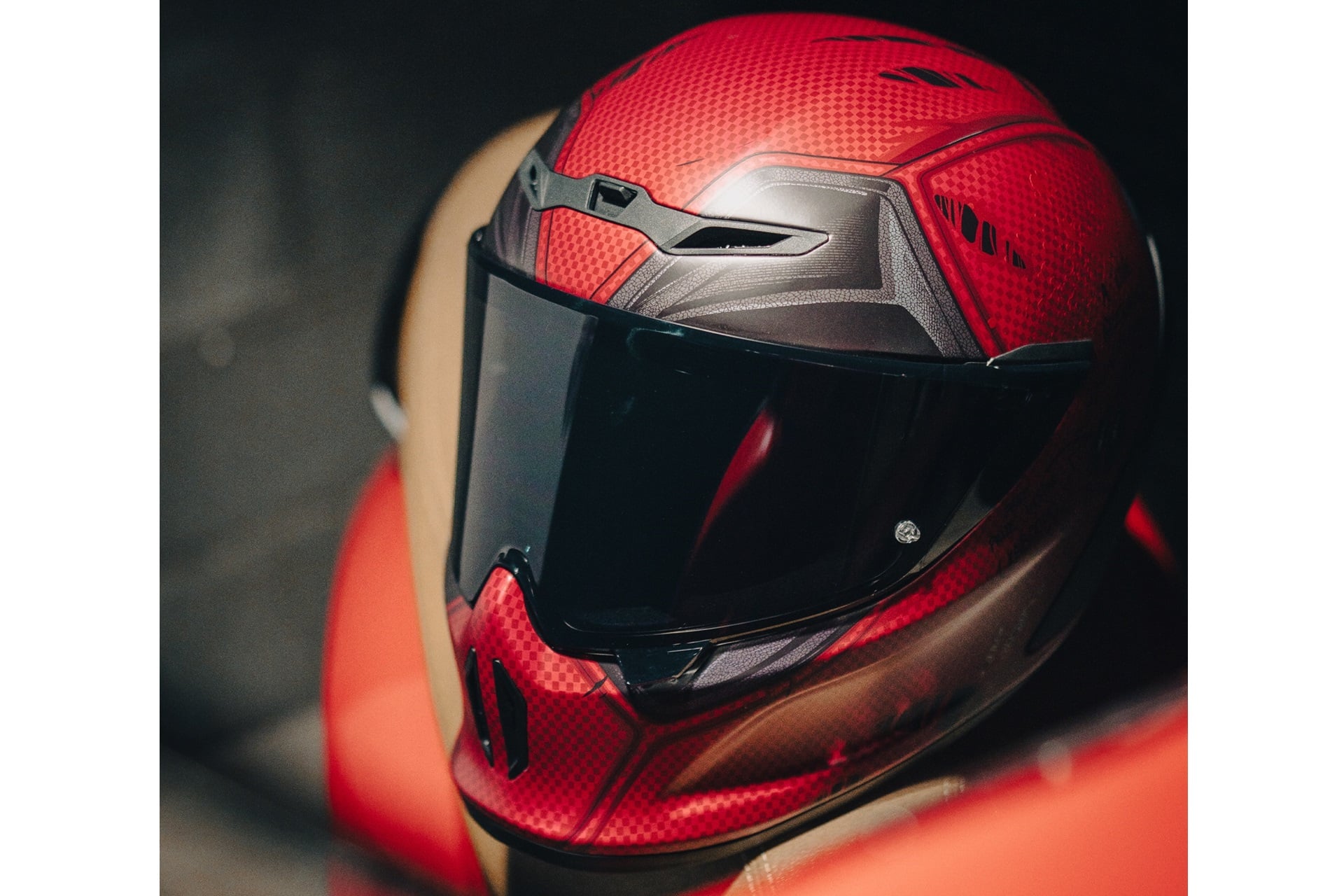 Ruroc presenta su nueva colección de cascos Eox inspirados en el universo Marvel