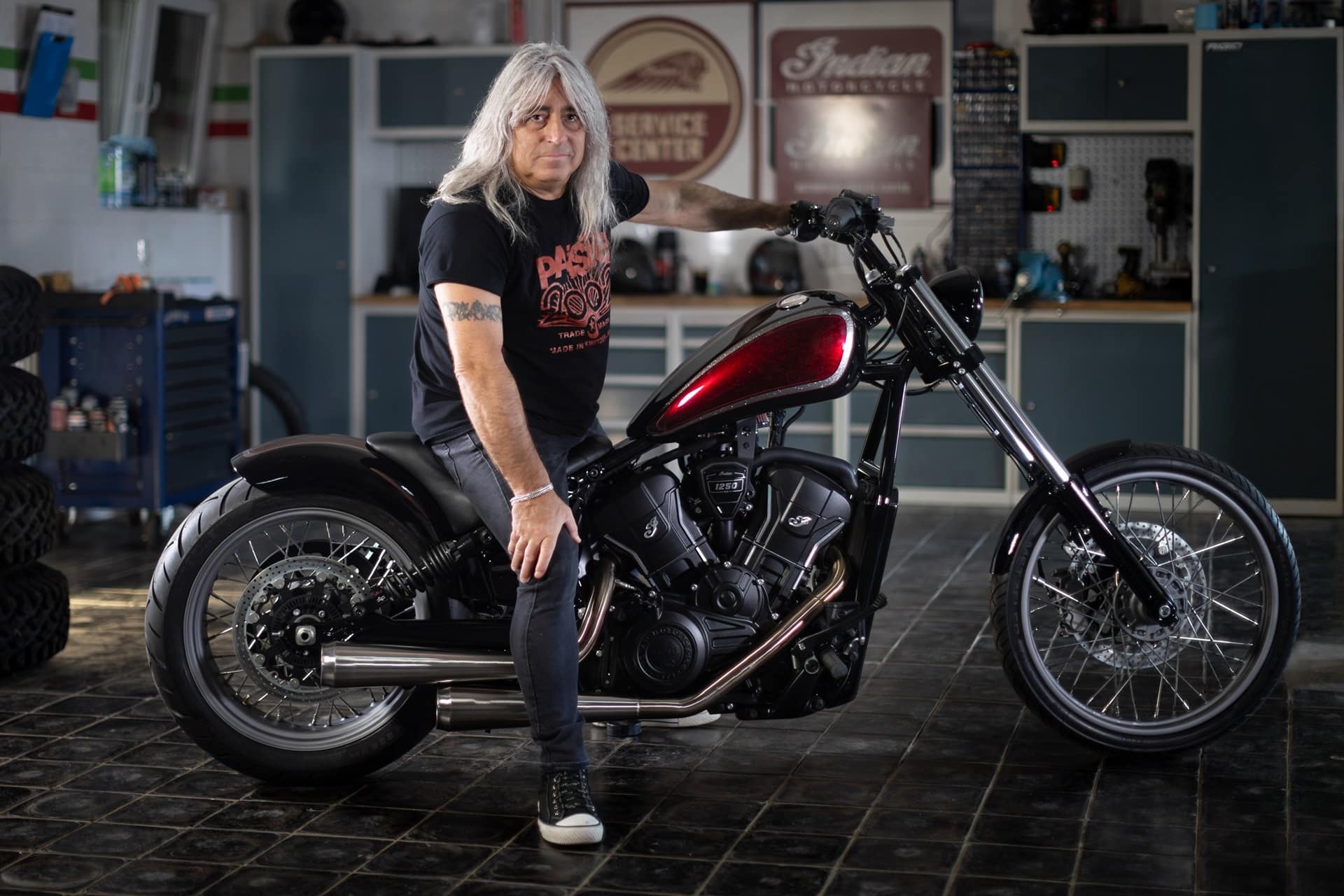 El último episodio del serial Forged de Indian nos acerca la Scout personalizada por Unique Custom Cycles