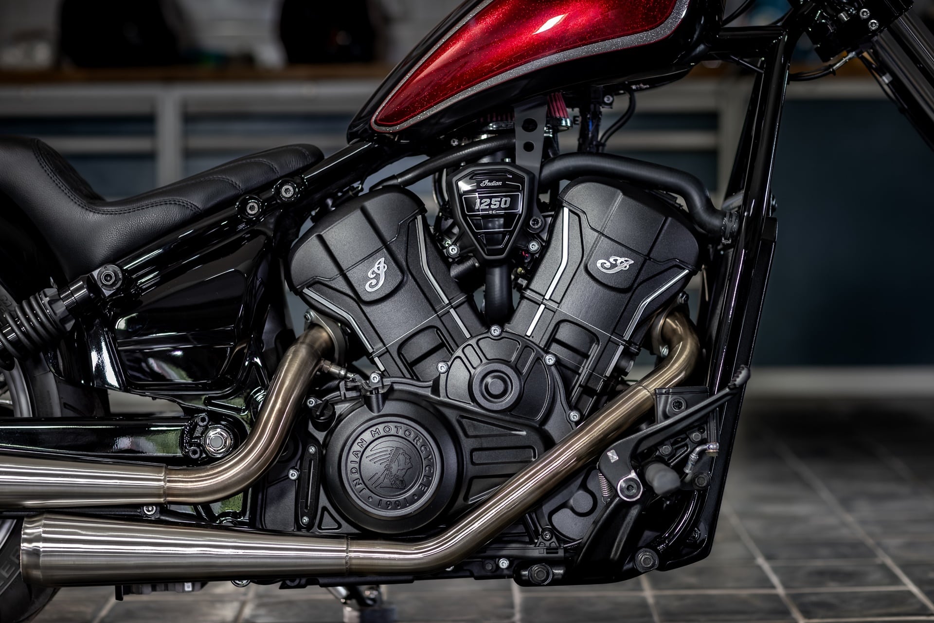 El último episodio del serial Forged de Indian nos acerca la Scout personalizada por Unique Custom Cycles