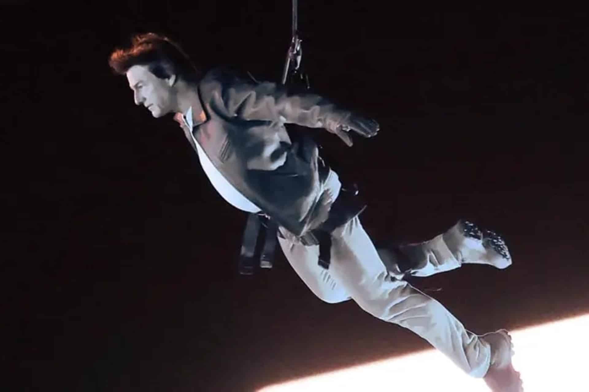 Tom Cruise reaparece a "lo Misión Imposible" en la ceremonia de clausura de los Juegos Olímpicos de París 2024