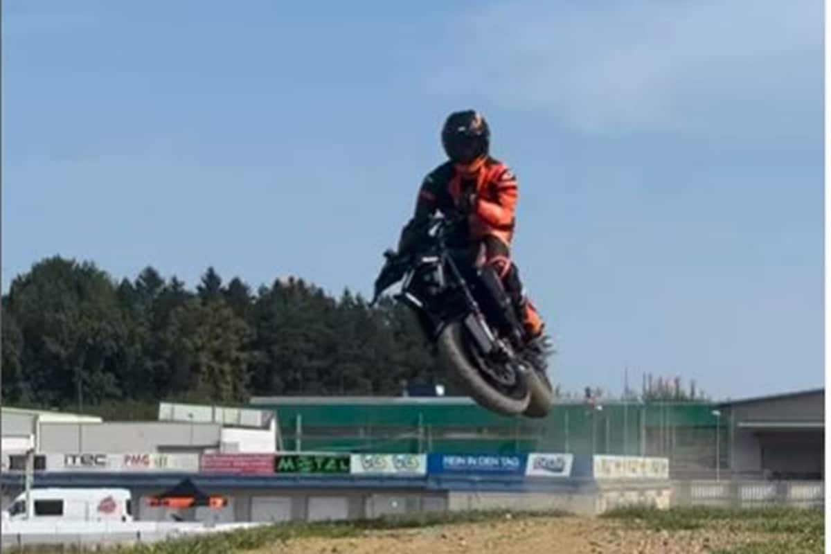 La KTM 1390 Super Duke como nunca antes la habías visto: En modo Offroad al límite