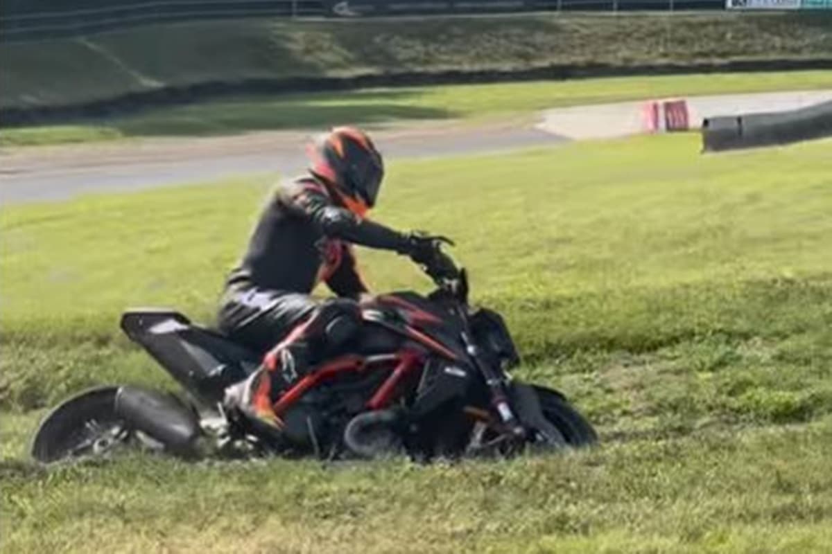 La KTM 1390 Super Duke como nunca antes la habías visto: En modo Offroad al límite
