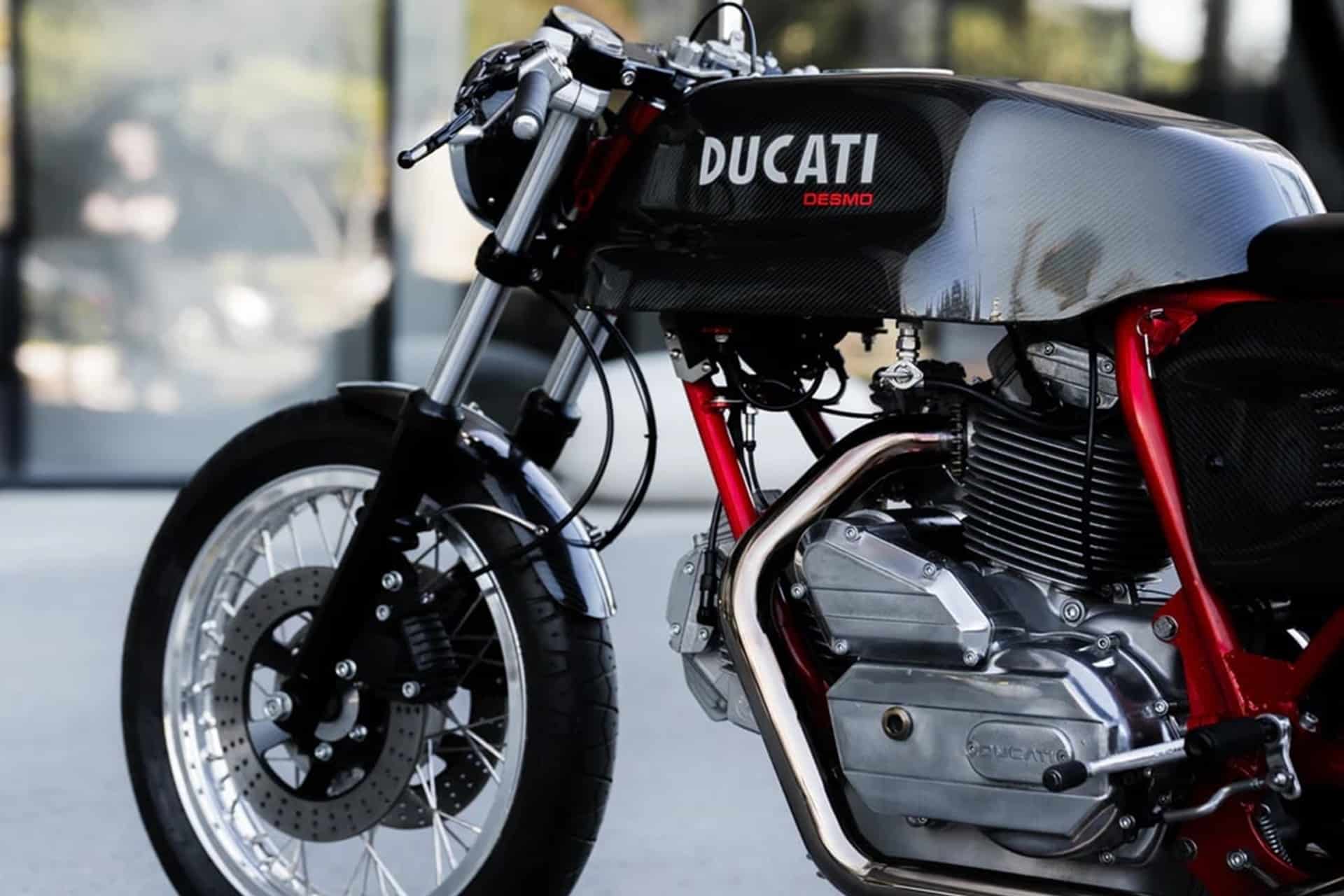 Ducati 900SS de 1984 by Purpose Built Moto: “Café Racer al carbono”