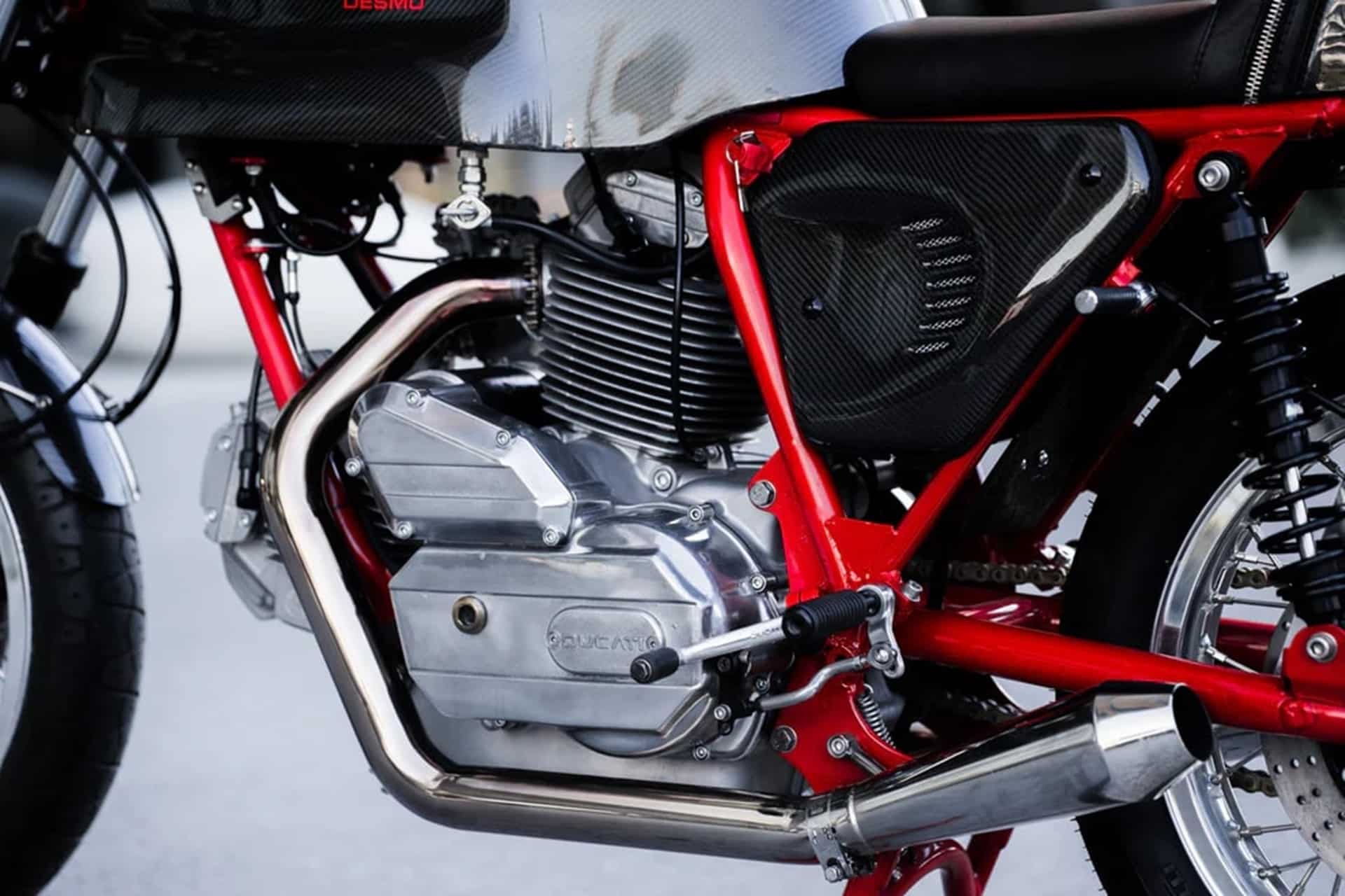 Ducati 900SS de 1984 by Purpose Built Moto: “Café Racer al carbono”