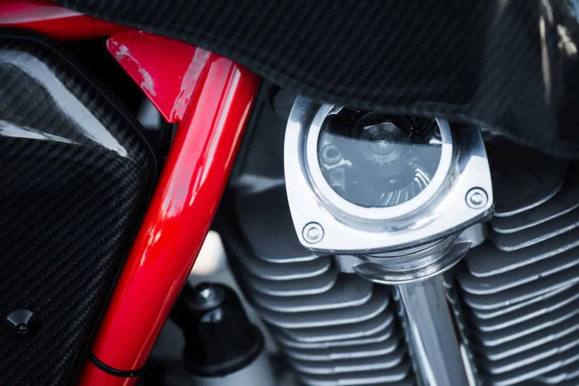 Ducati 900SS de 1984 by Purpose Built Moto: “Café Racer al carbono”