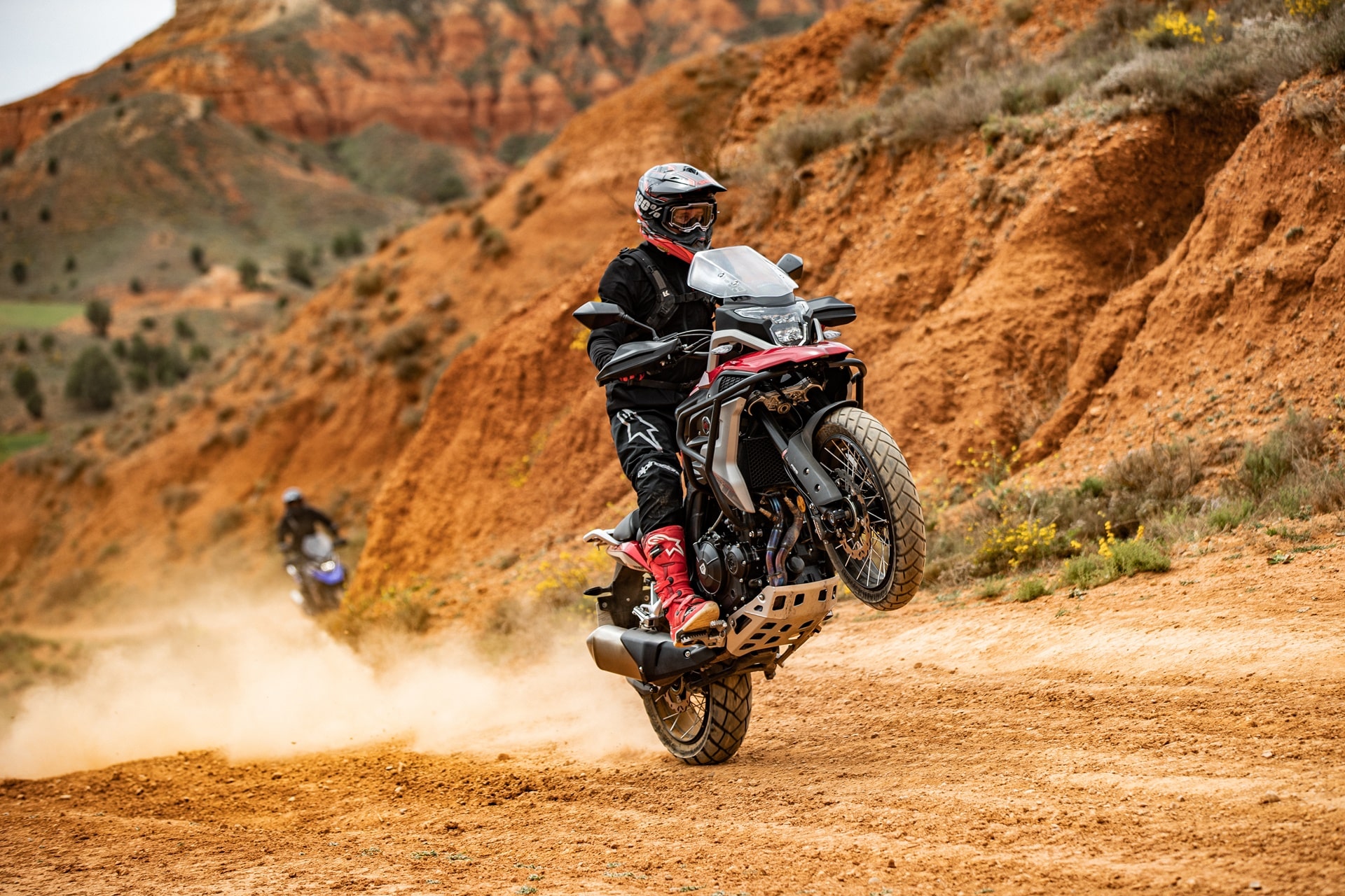 : Macbor renueva su buque insignia: La Montana XR5 510 ha llegado