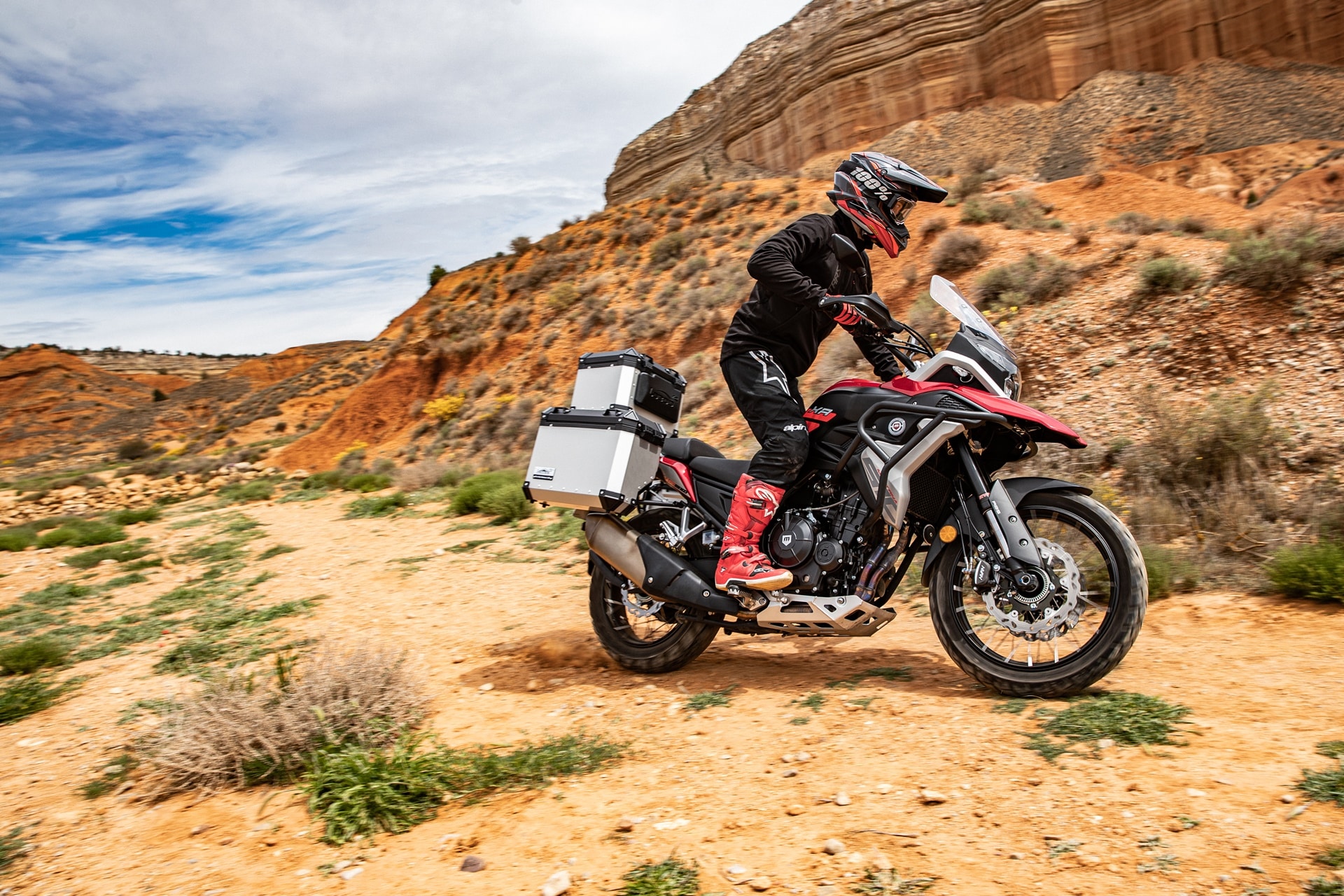 : Macbor renueva su buque insignia: La Montana XR5 510 ha llegado
