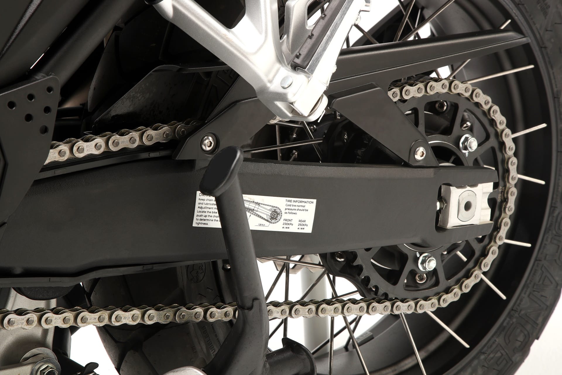 : Macbor renueva su buque insignia: La Montana XR5 510 ha llegado