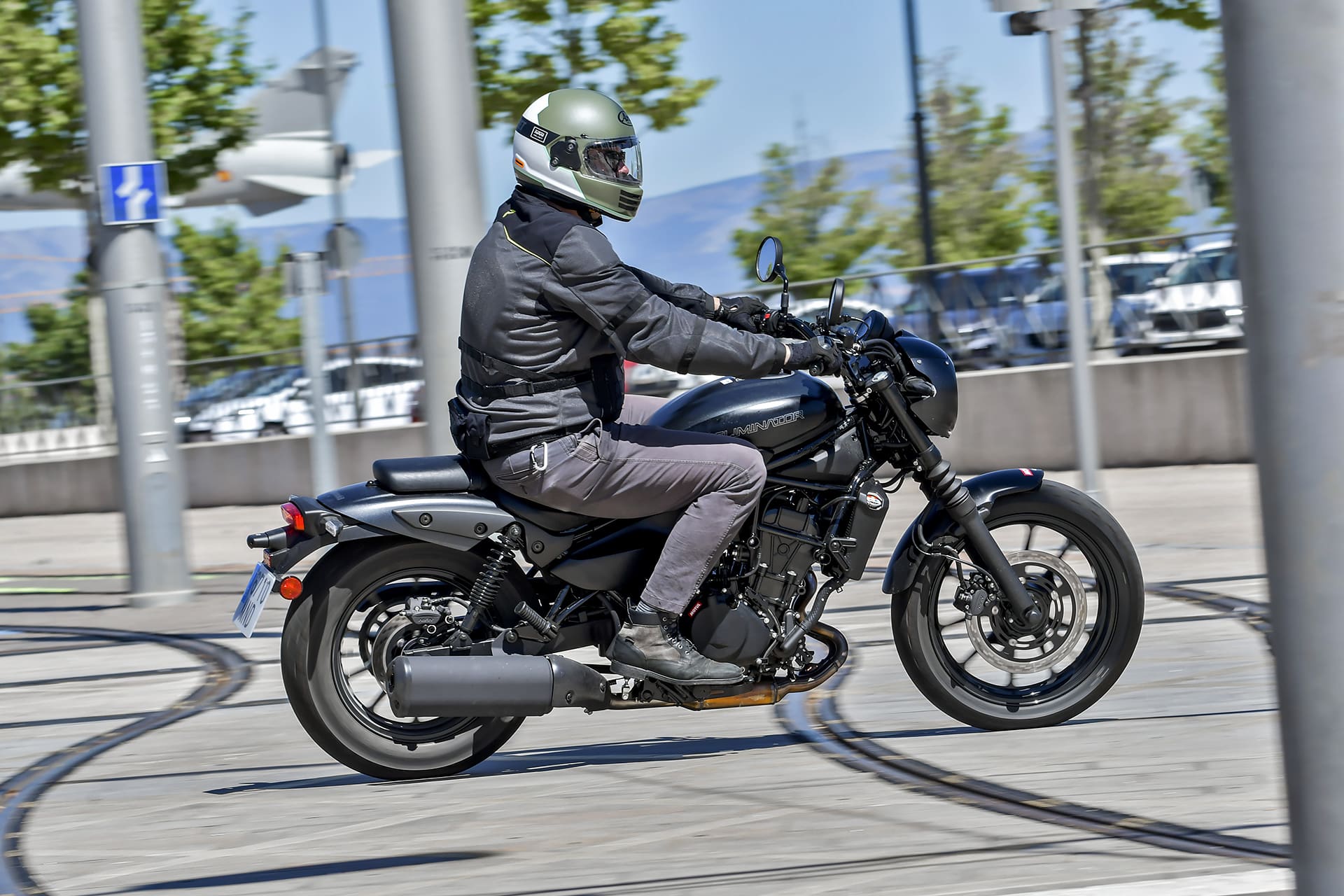 Prueba Kawasaki Eliminator 500 SE