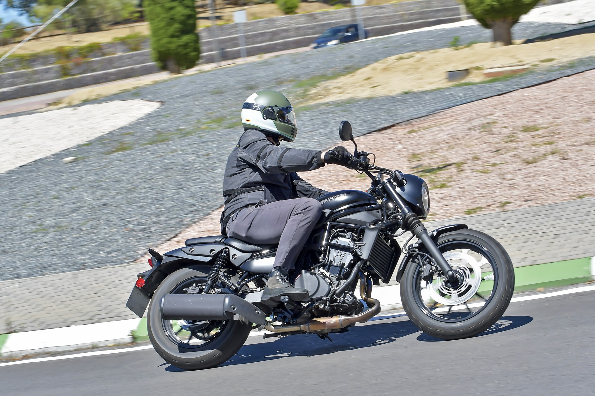 Prueba Kawasaki Eliminator 500 SE