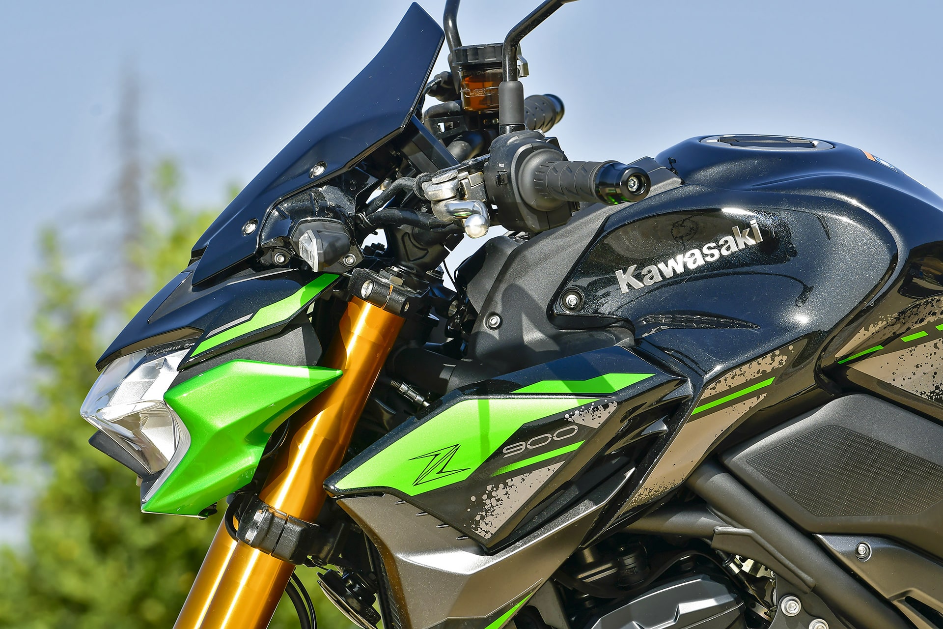 Comparativa Yamaha MT-09 vs Kawasaki Z900 SE
