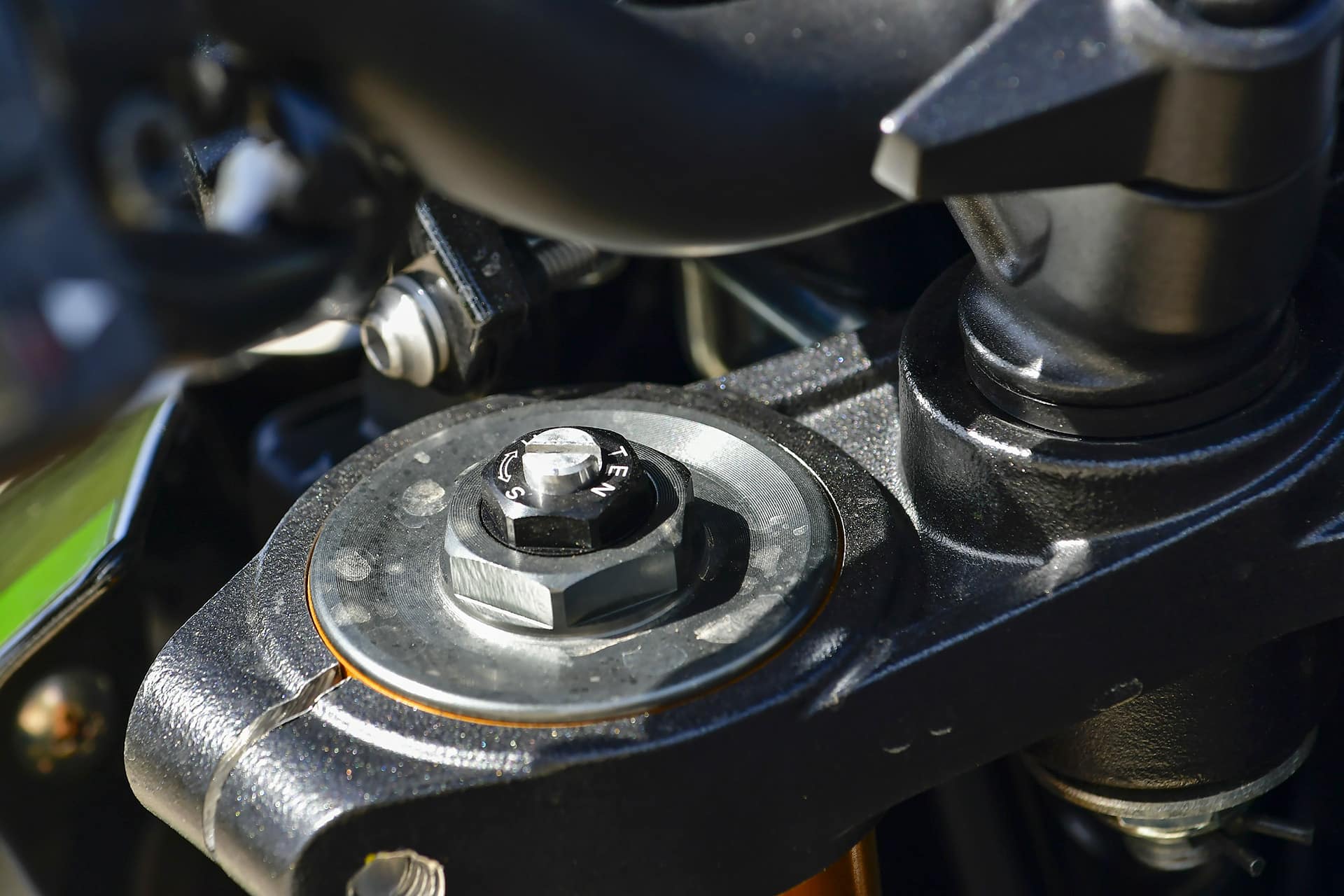 Comparativa Yamaha MT-09 vs Kawasaki Z900 SE