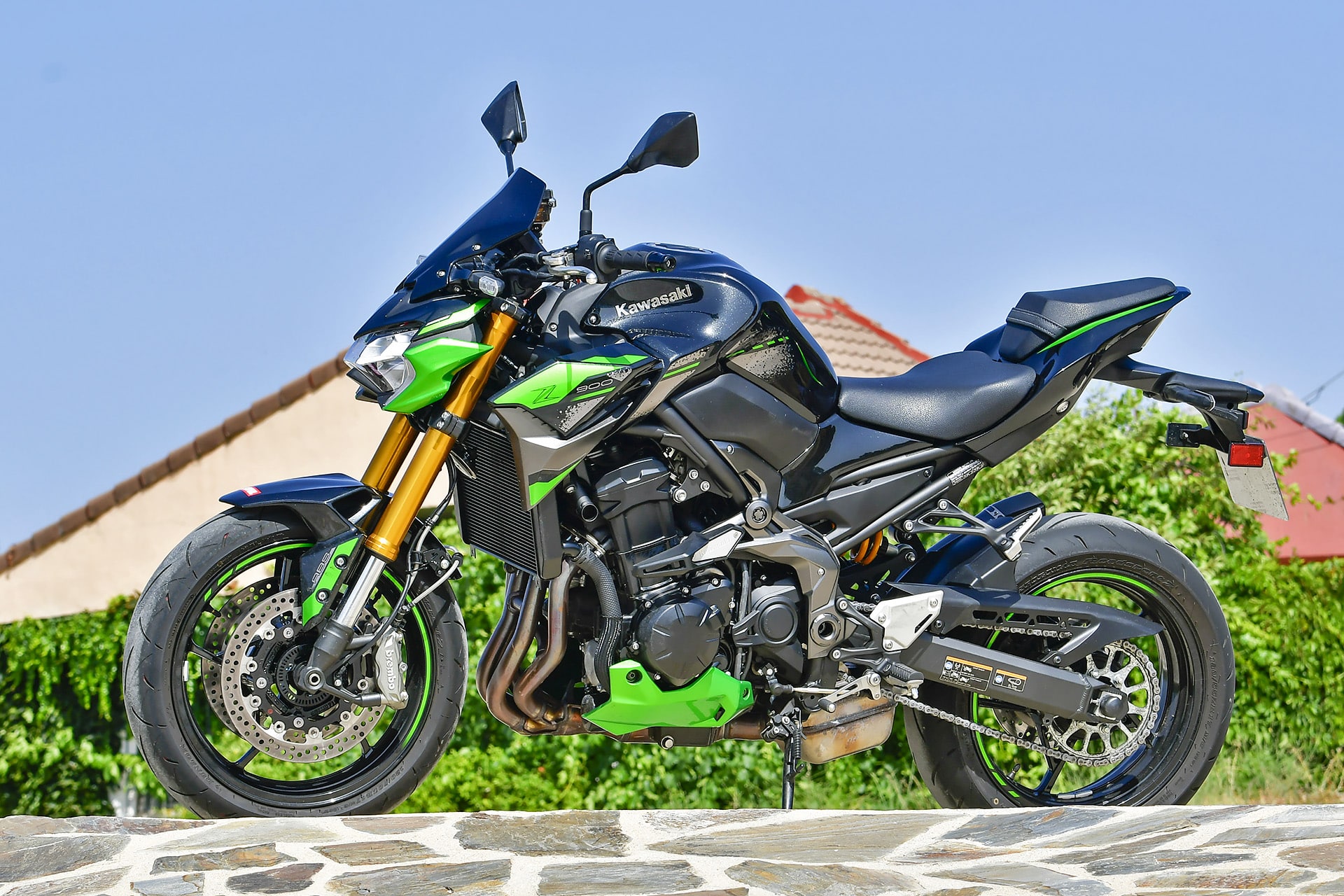 Comparativa Yamaha MT-09 vs Kawasaki Z900 SE