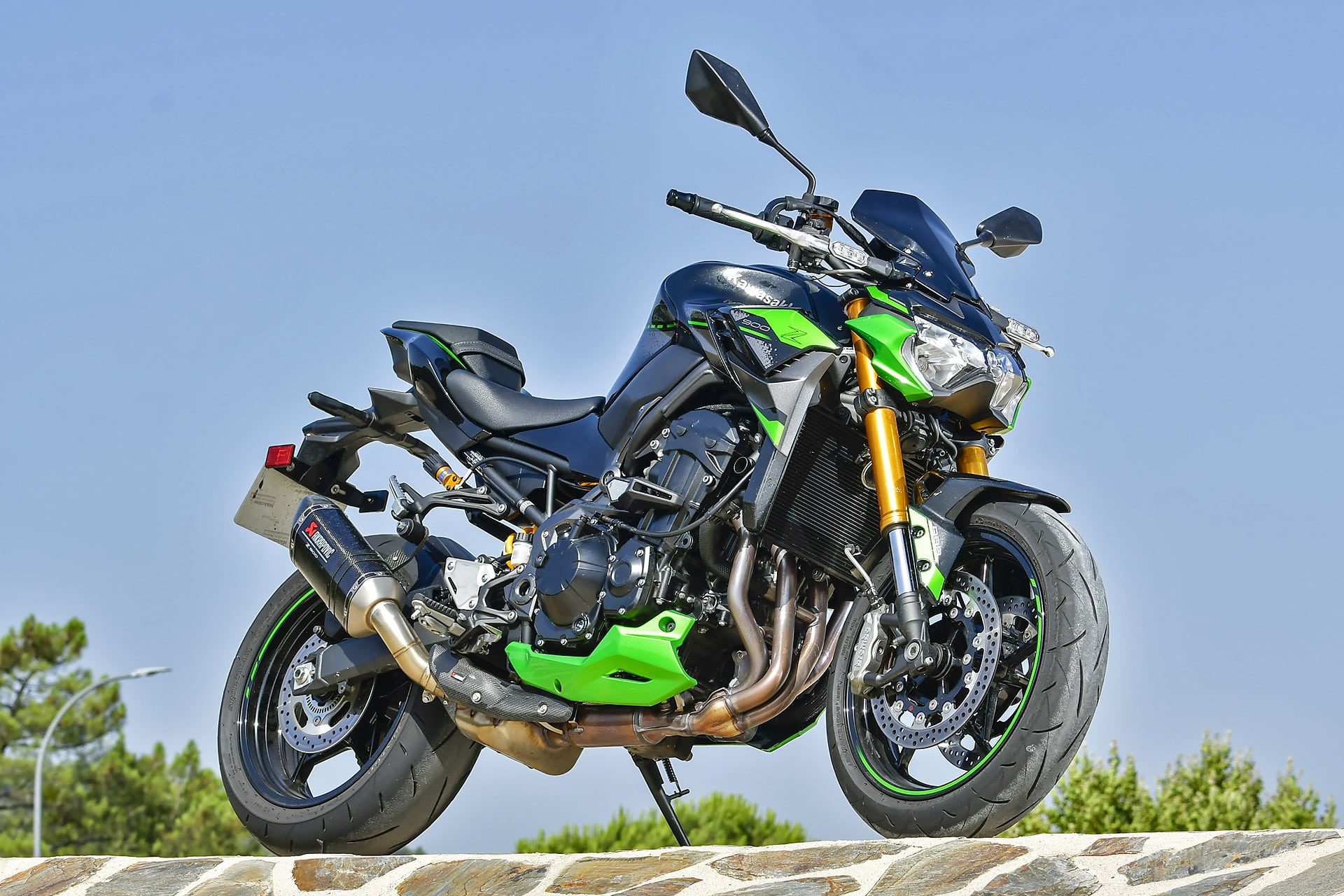 Comparativa Yamaha MT-09 vs Kawasaki Z900 SE