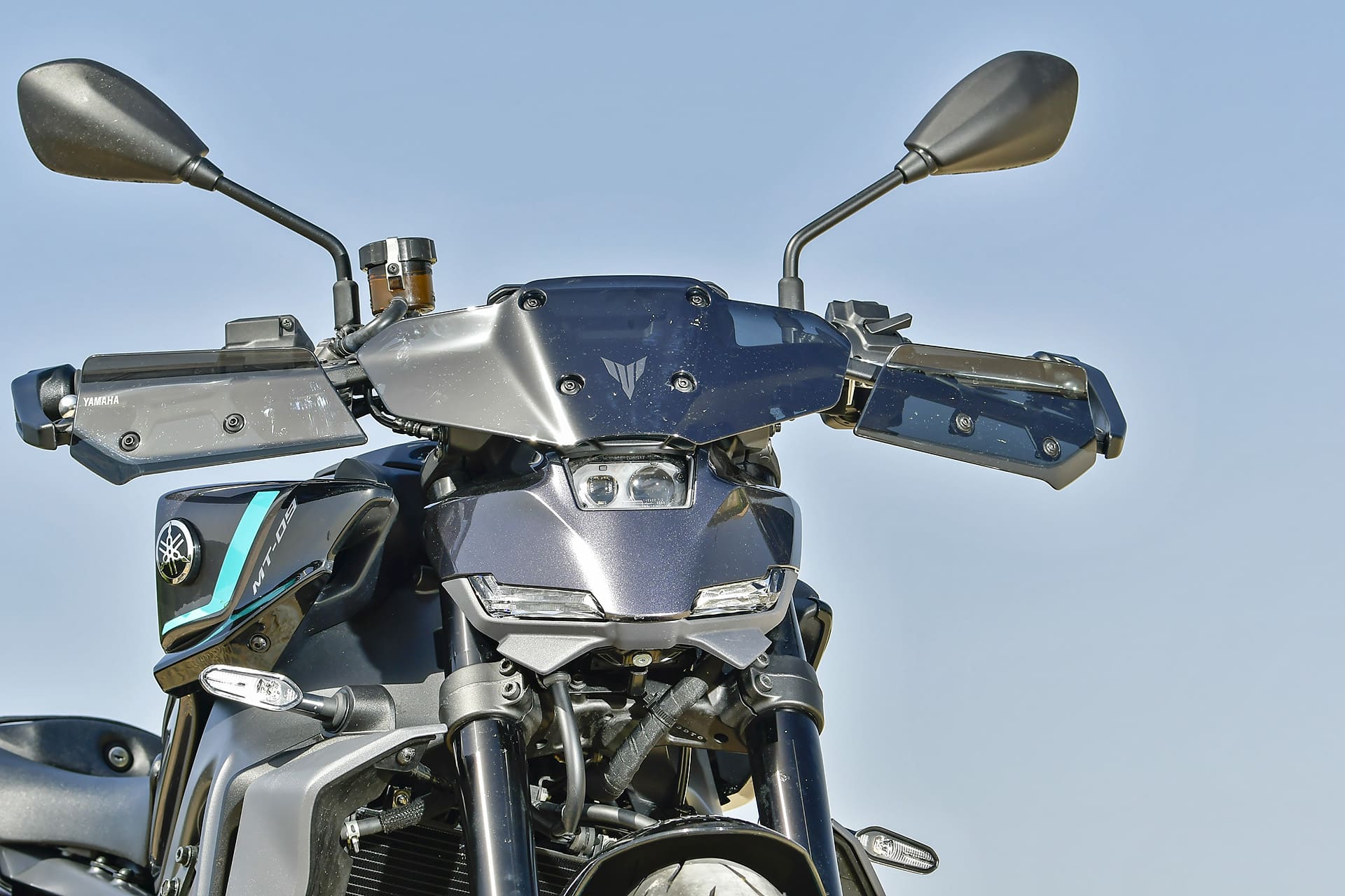 Comparativa Yamaha MT-09 vs Kawasaki Z900 SE