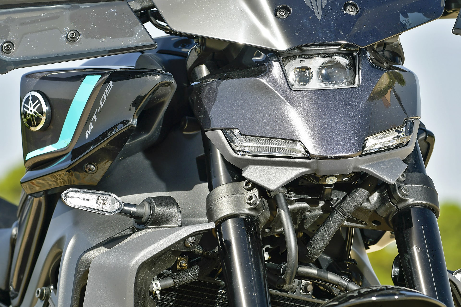Comparativa Yamaha MT-09 vs Kawasaki Z900 SE