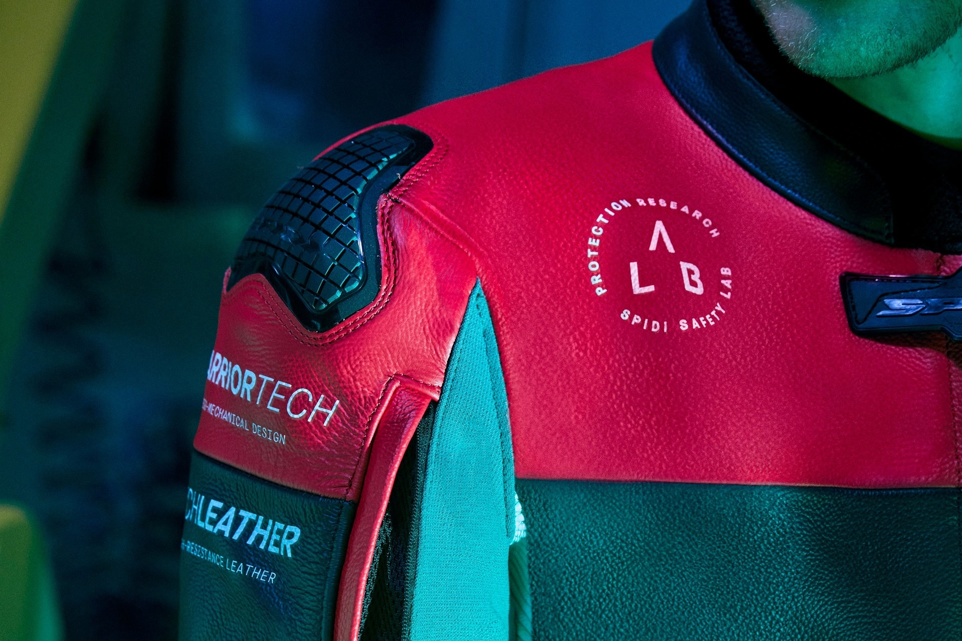 Gama de chaquetas deportivas de piel SPIDI: Tecnología de competición en cada prenda