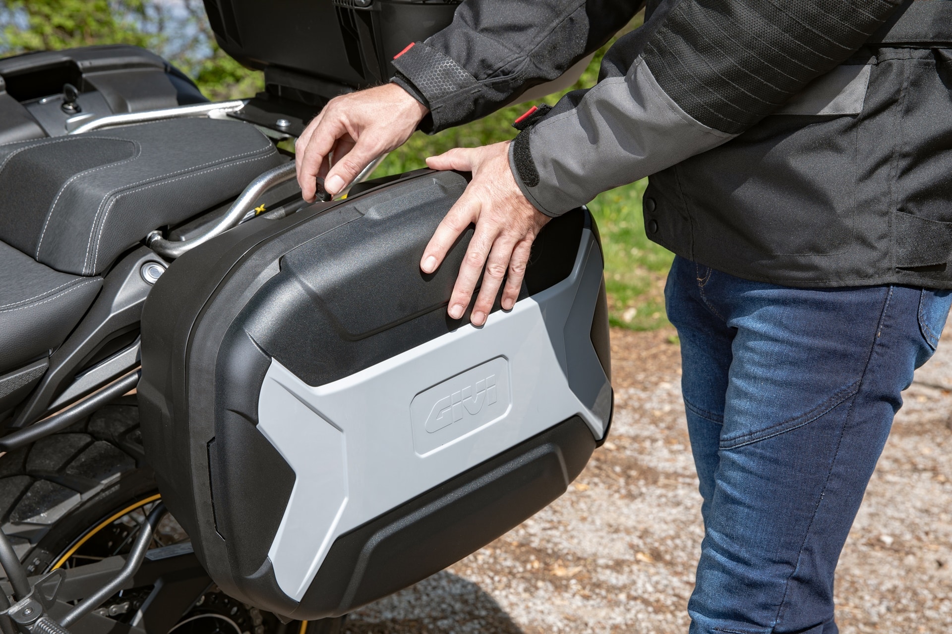 Trekker Lite, la nueva maleta de GIVI con hasta 35 litros de capacidad