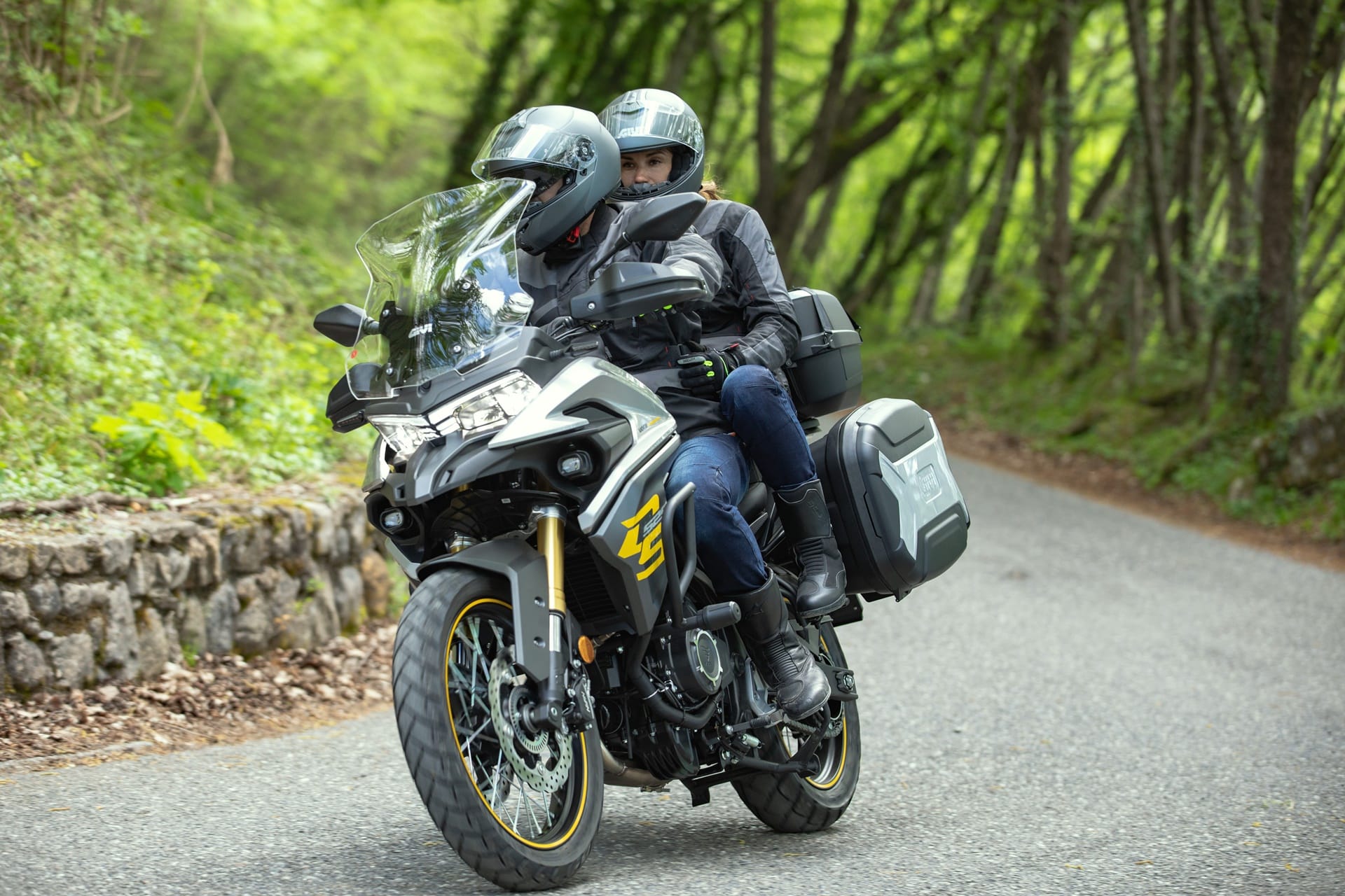 Trekker Lite, la nueva maleta de GIVI con hasta 35 litros de capacidad