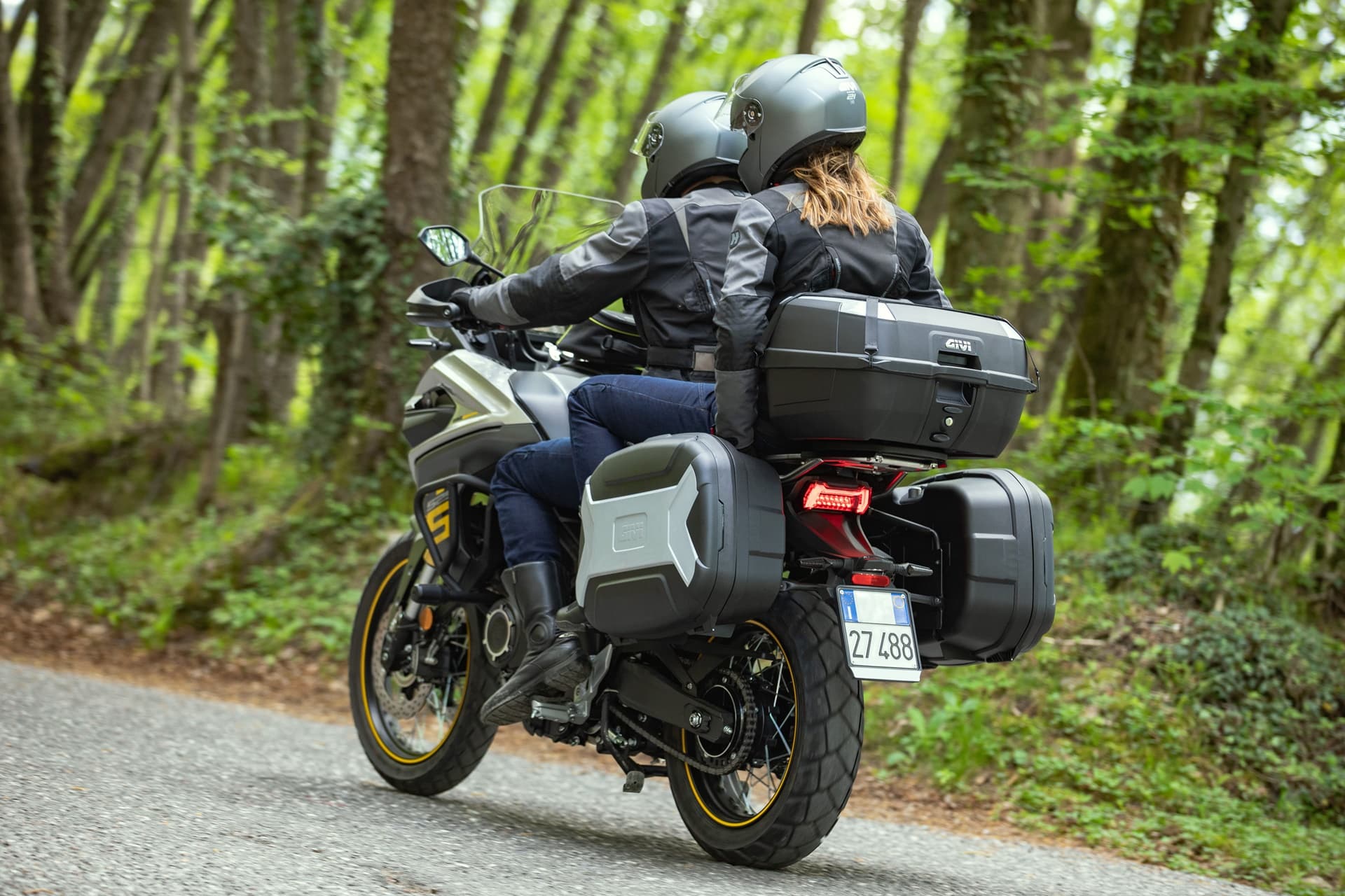 Trekker Lite, la nueva maleta de GIVI con hasta 35 litros de capacidad