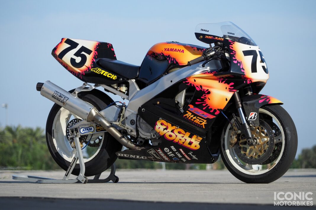 Motos de ensueño a la venta: Yamaha YZ750SP de 1993 del Cycle World/Attack Performance Team