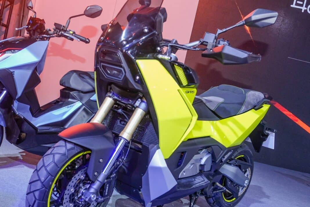 CV-R5 y RevoNEX: Así son los últimos concepts en los que trabaja KYMCO