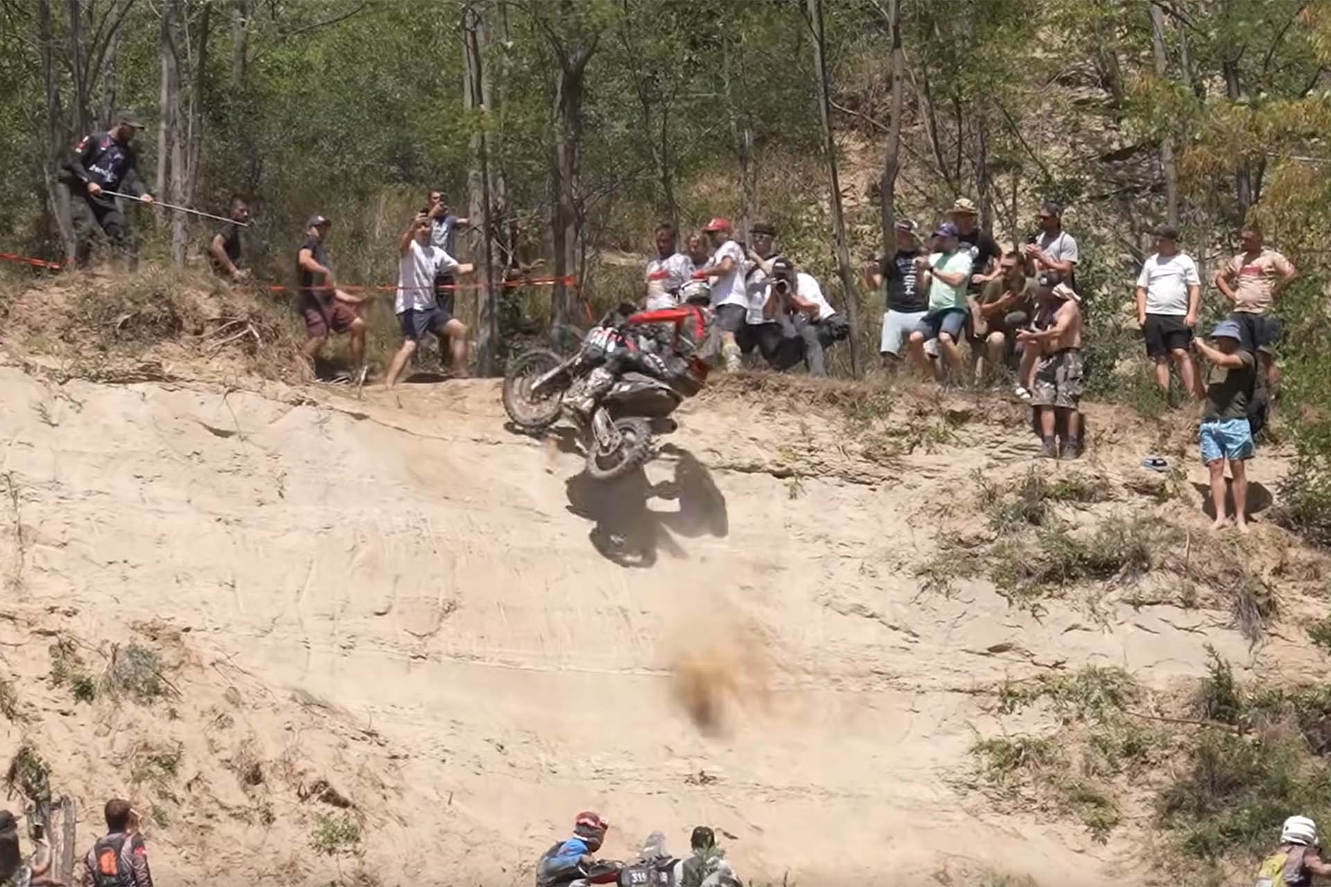 Pol sacó todo el potencial a la moto una vez más