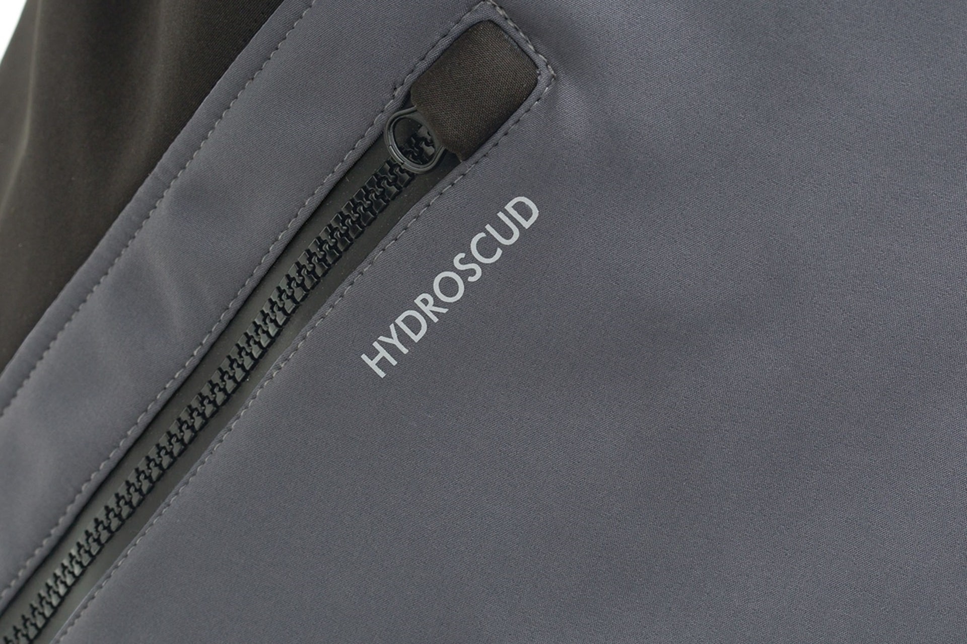 Podium Hydroscud, la nueva chaqueta impermeable de T.ur ideal para la práctica del Offroad