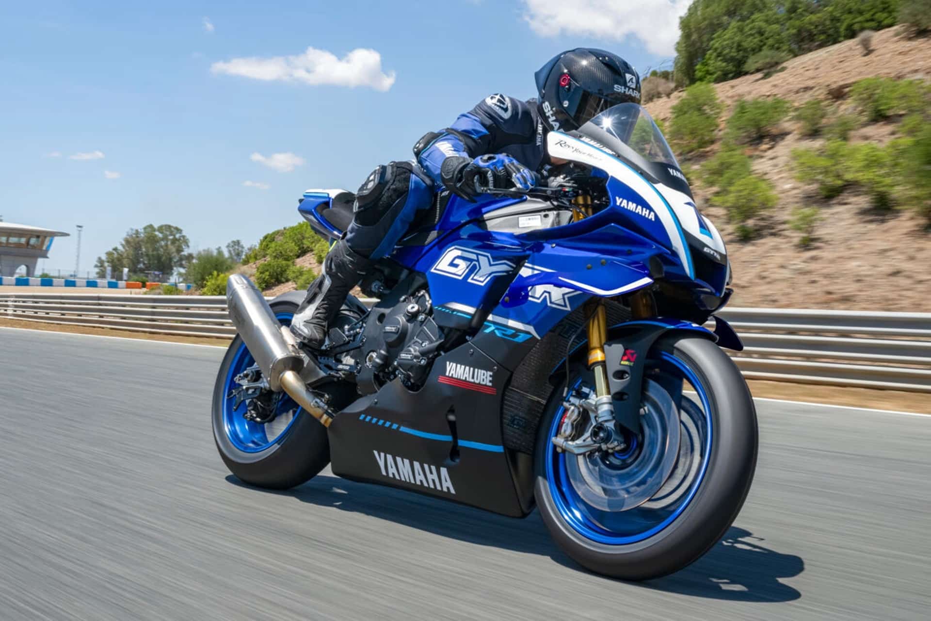 Nuevas Yamaha R1 Race y R1 GYTR: La experiencia definitiva de pilotaje en circuito