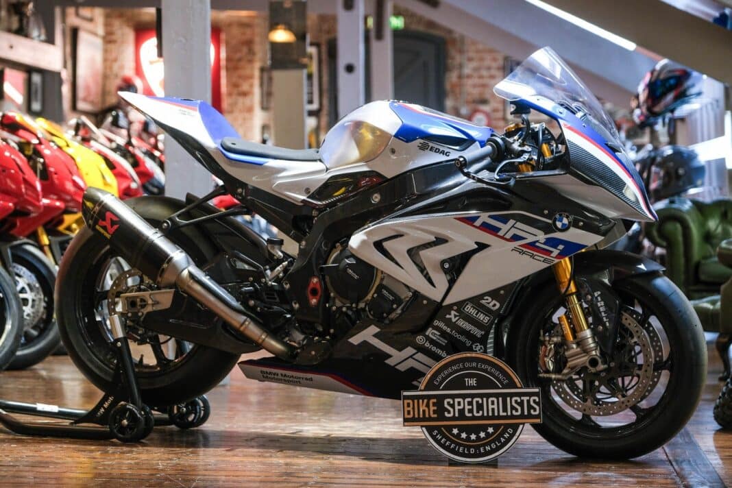 BMW HP4 Race 2018
